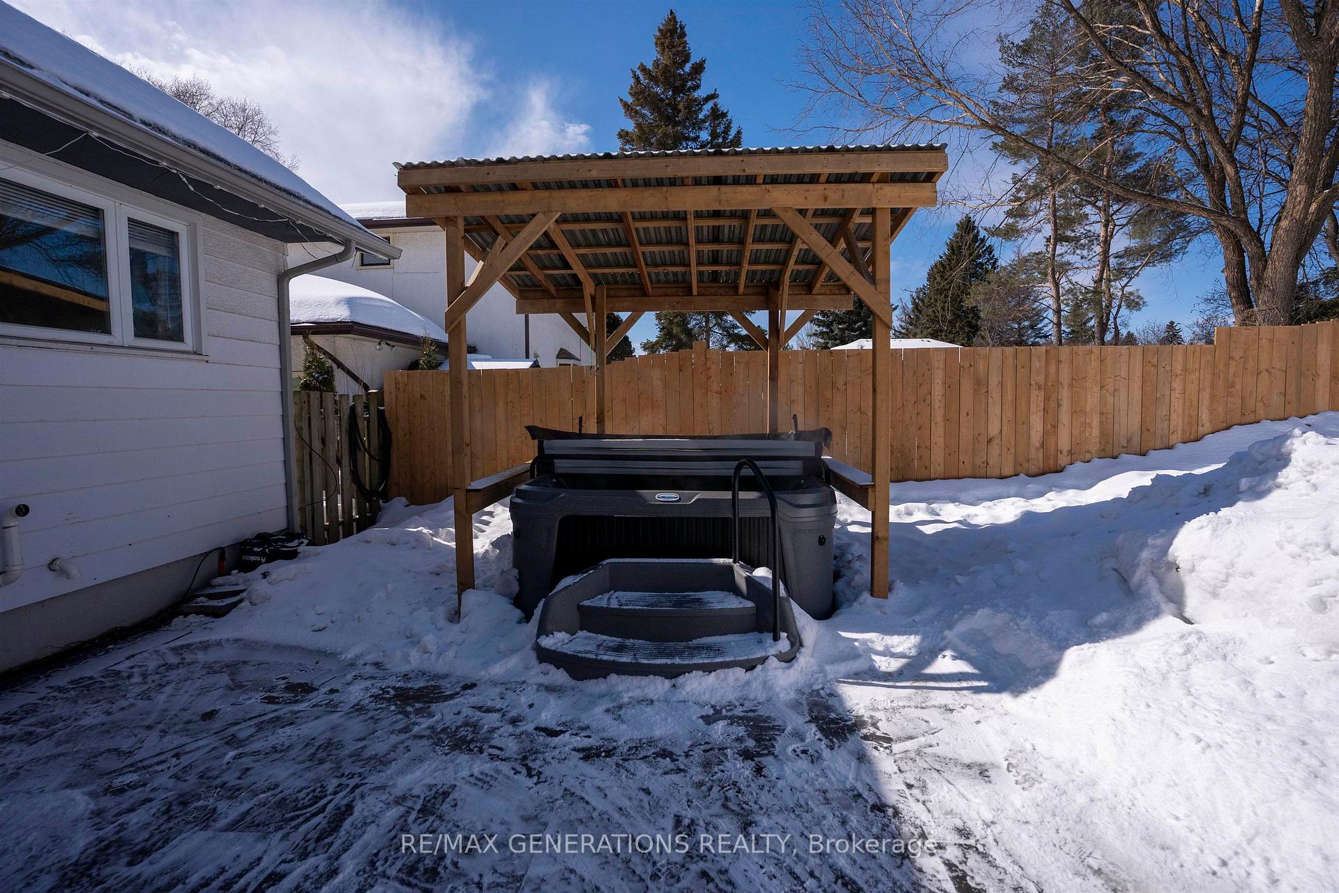 Photo 24 of 153 Fairbank Crescent, Thunder Bay, River Terrace — HOMEH