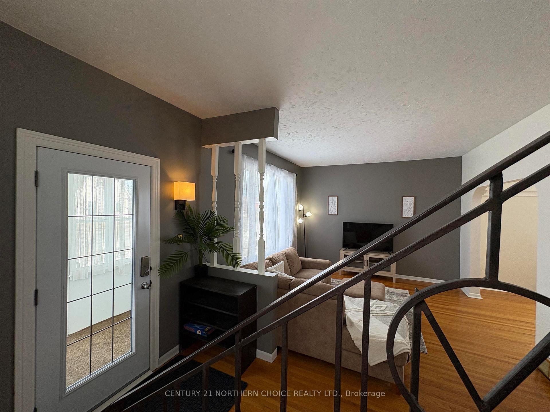 Photo 6 of 429 Second Street E, Fort Frances — HOMEH