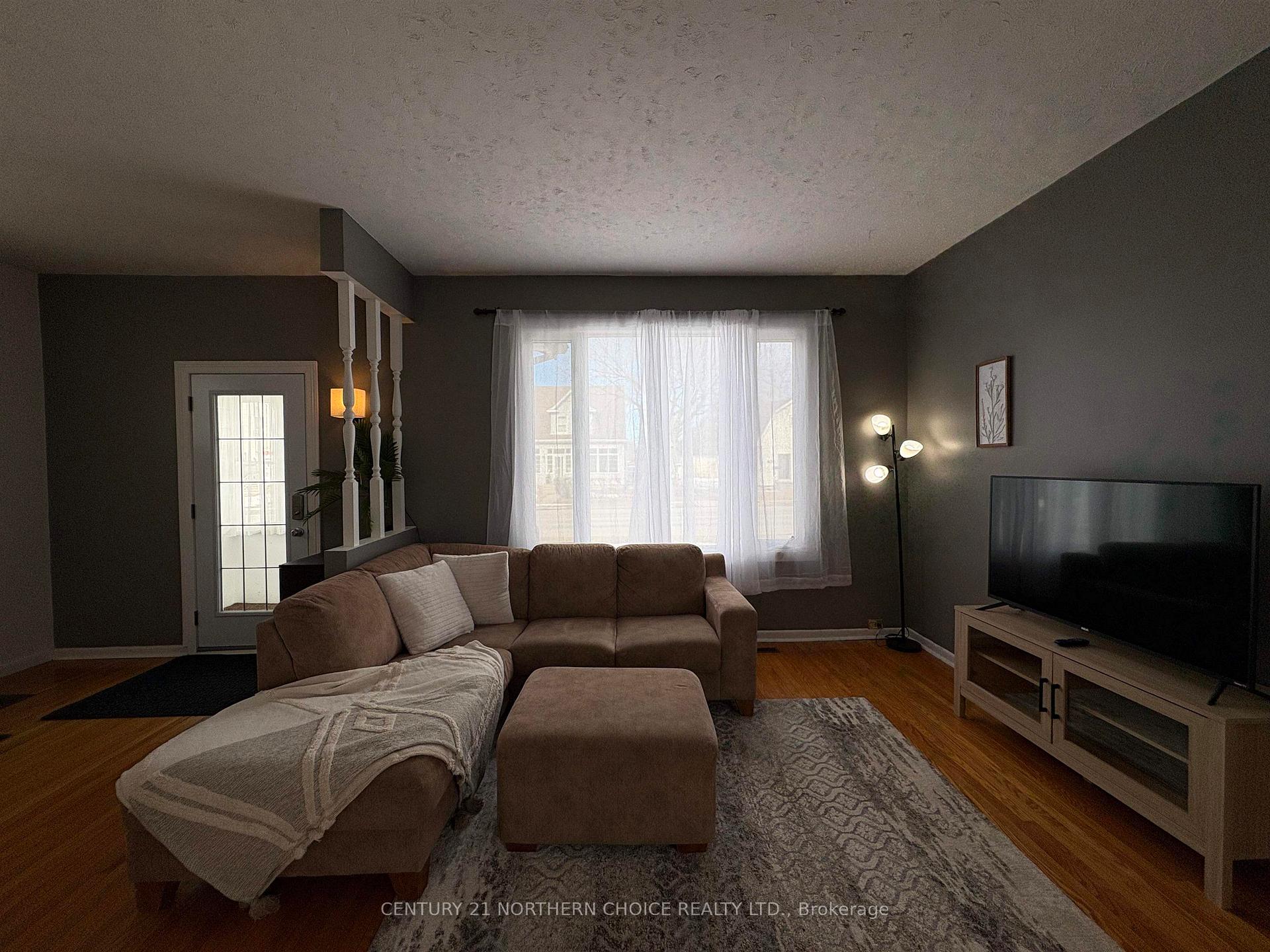 Photo 7 of 429 Second Street E, Fort Frances — HOMEH