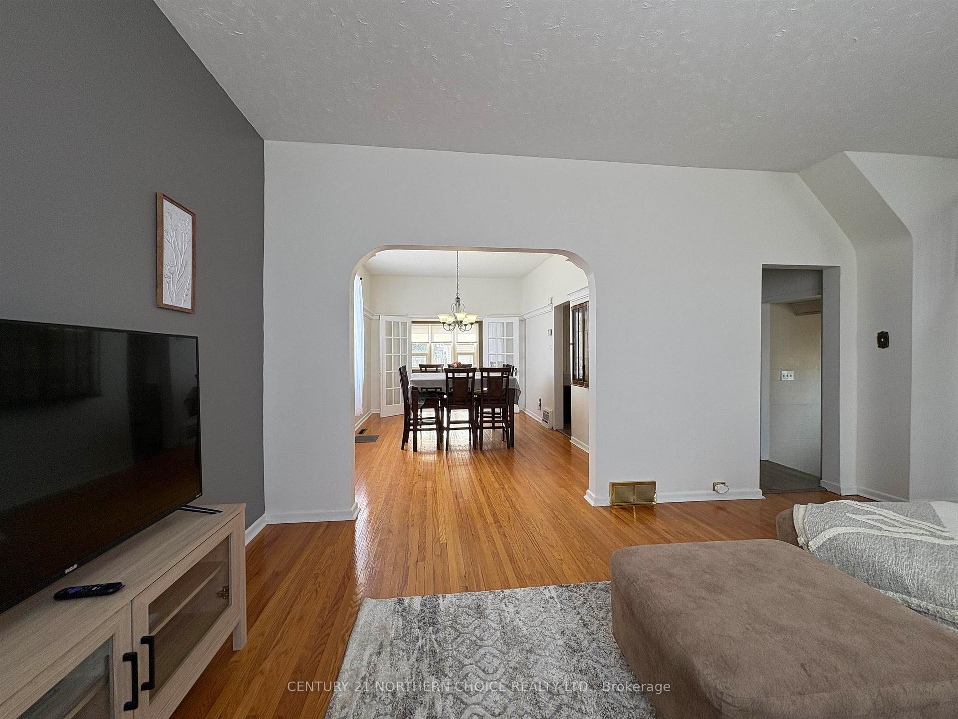 Photo 11 of 429 Second Street E, Fort Frances — HOMEH