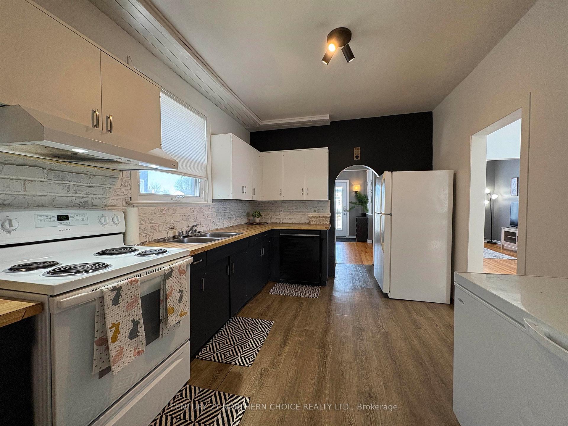 Photo 13 of 429 Second Street E, Fort Frances — HOMEH