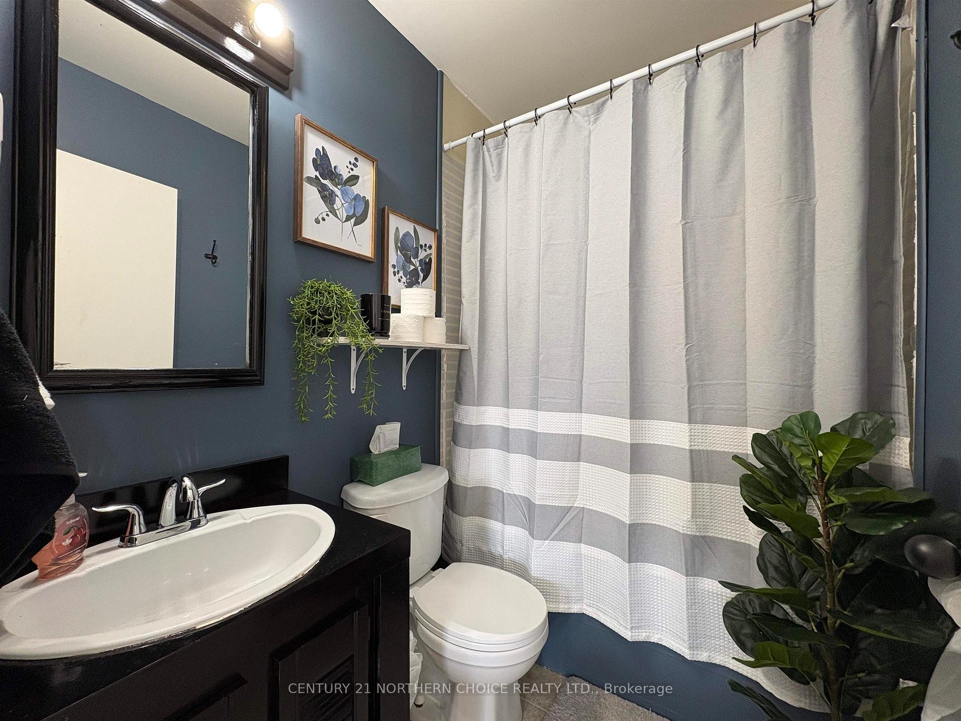 Photo 27 of 429 Second Street E, Fort Frances — HOMEH