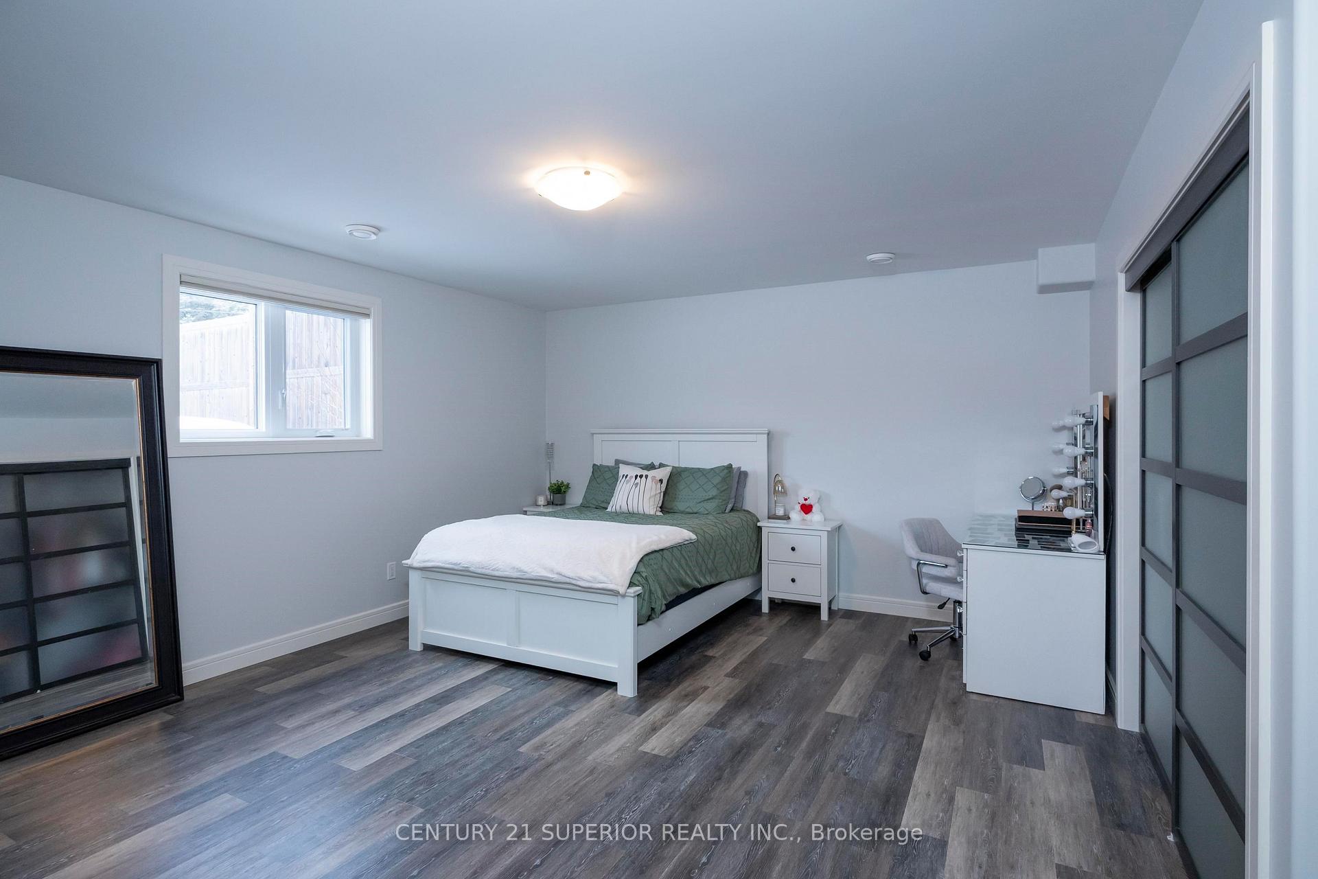 Photo 32 of 1944 Rosslyn Road, Thunder Bay, Rosslyn Road — HOMEH