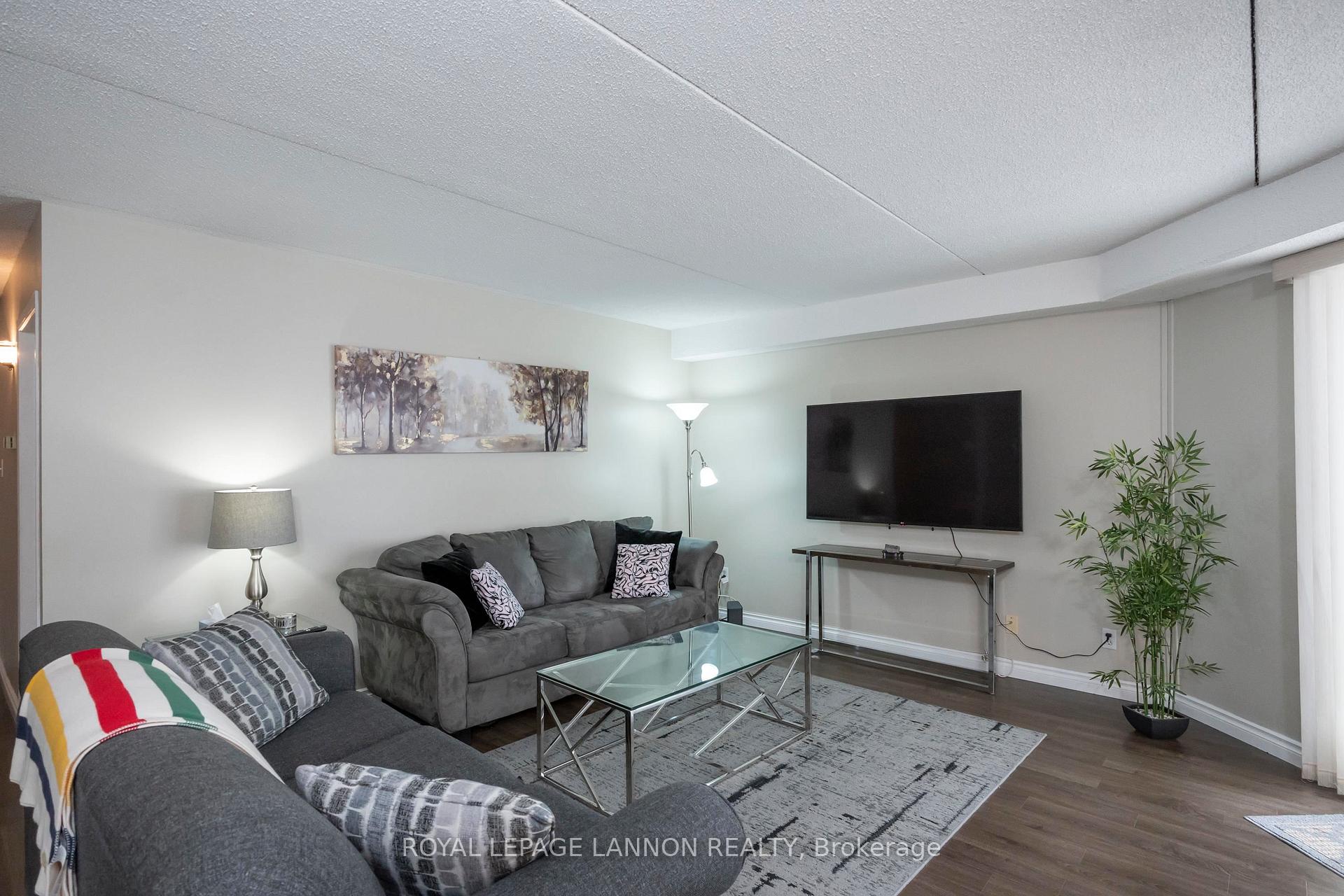 Photo 17 of Unit #304, 1703 Victoria Avenue E, Thunder Bay, McKeller Park — HOMEH
