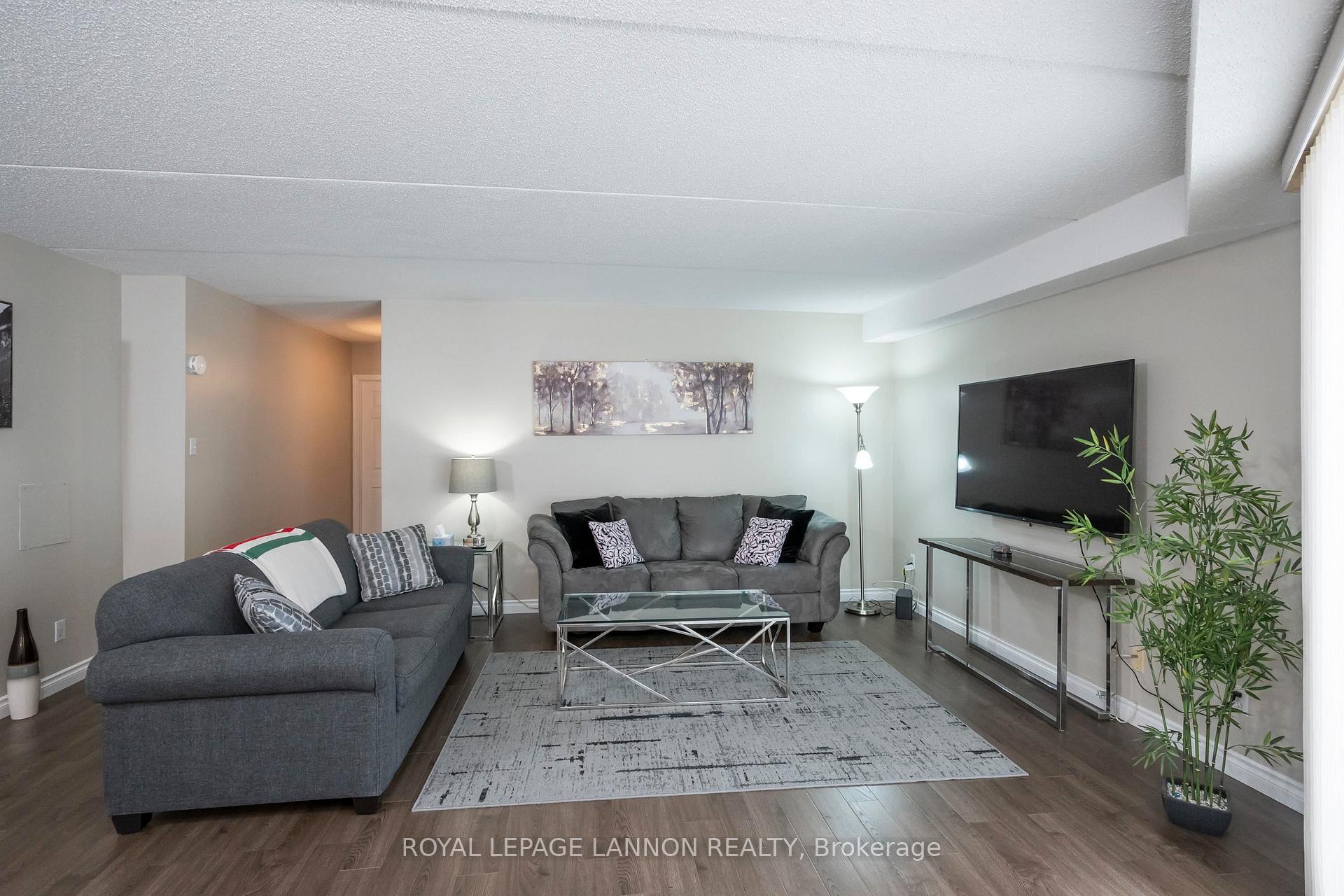 Photo 18 of Unit #304, 1703 Victoria Avenue E, Thunder Bay, McKeller Park — HOMEH