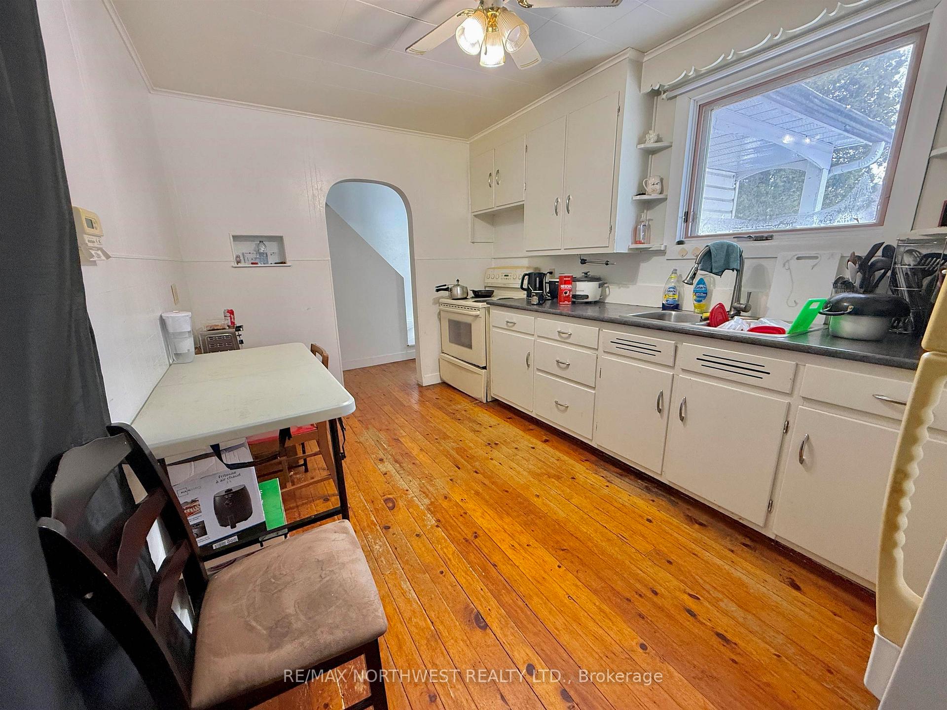 Photo 5 of 314 Seventh Street S, Kenora, Lakeside — HOMEH