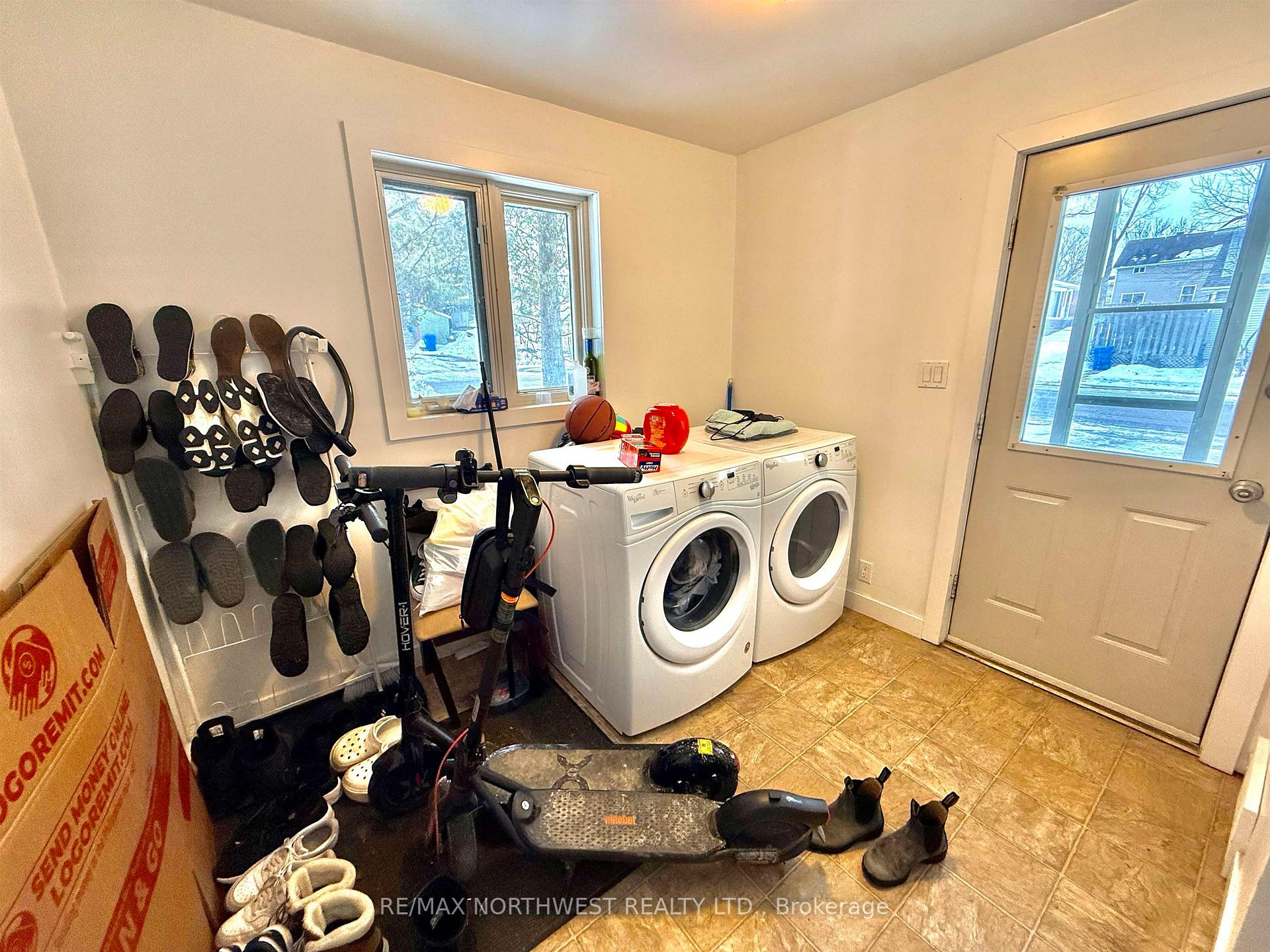 Photo 10 of 314 Seventh Street S, Kenora, Lakeside — HOMEH