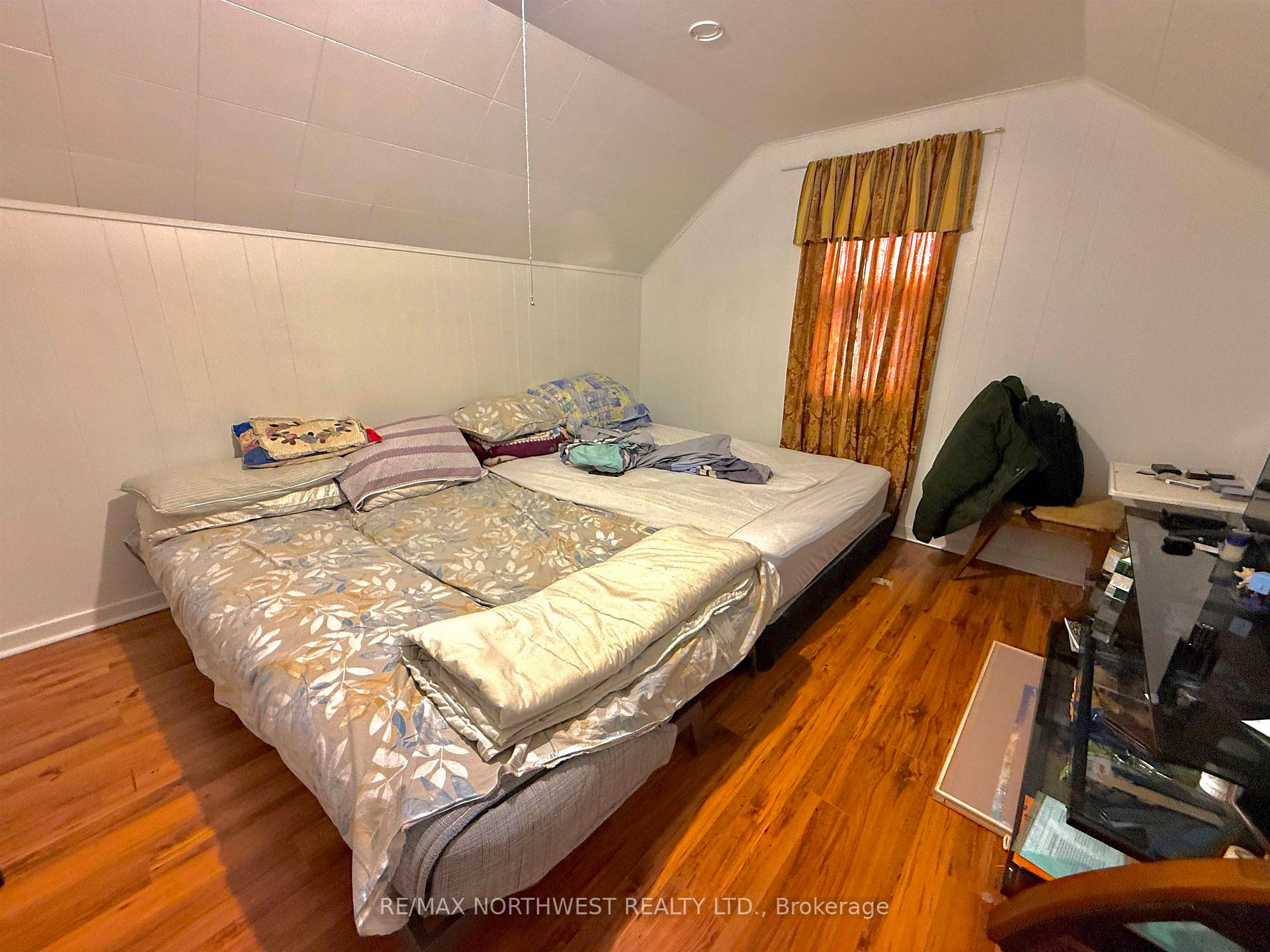 Photo 12 of 314 Seventh Street S, Kenora, Lakeside — HOMEH