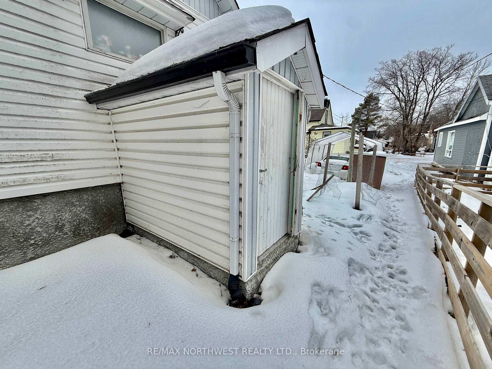 Photo 17 of 314 Seventh Street S, Kenora, Lakeside — HOMEH