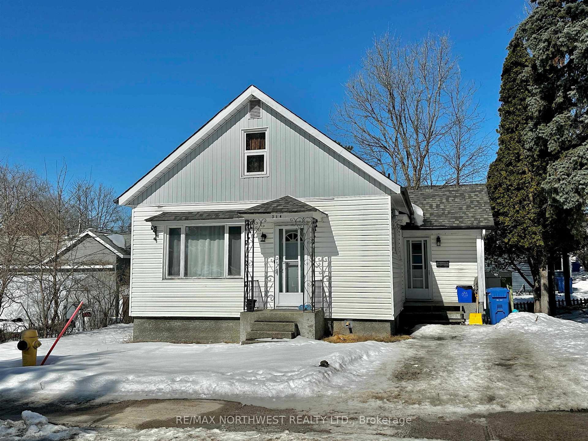 Photo 20 of 314 Seventh Street S, Kenora, Lakeside — HOMEH