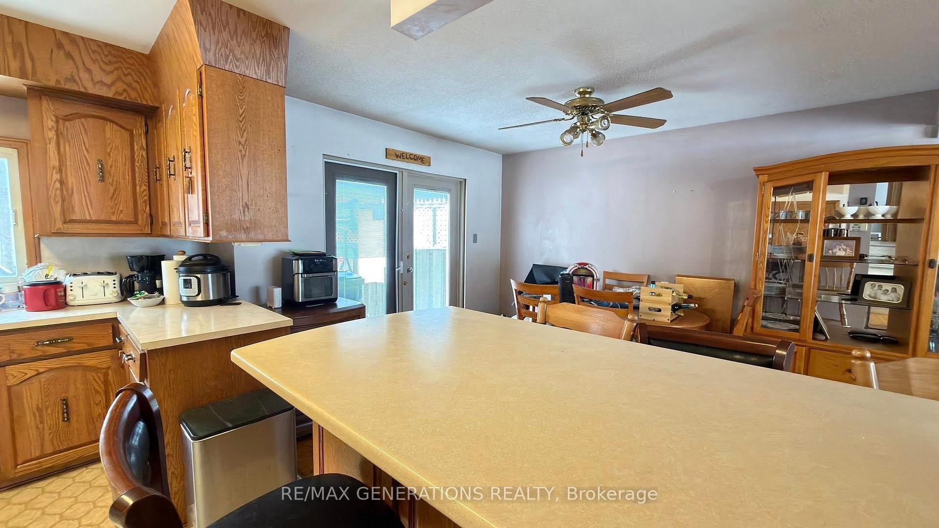 Photo 8 of 173 Hemlock Place, Thunder Bay, Northwood Park — HOMEH