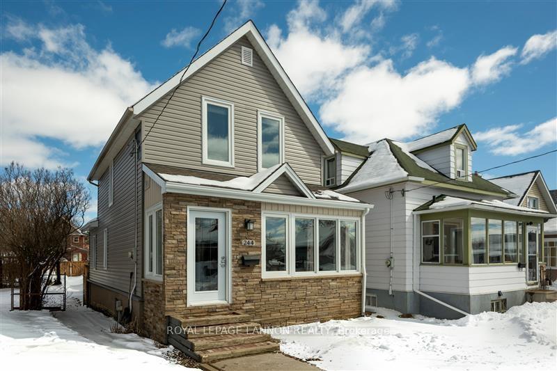 Photo 1 of 244 Van Horne St., Thunder Bay, Court / Cumberland — HOMEH