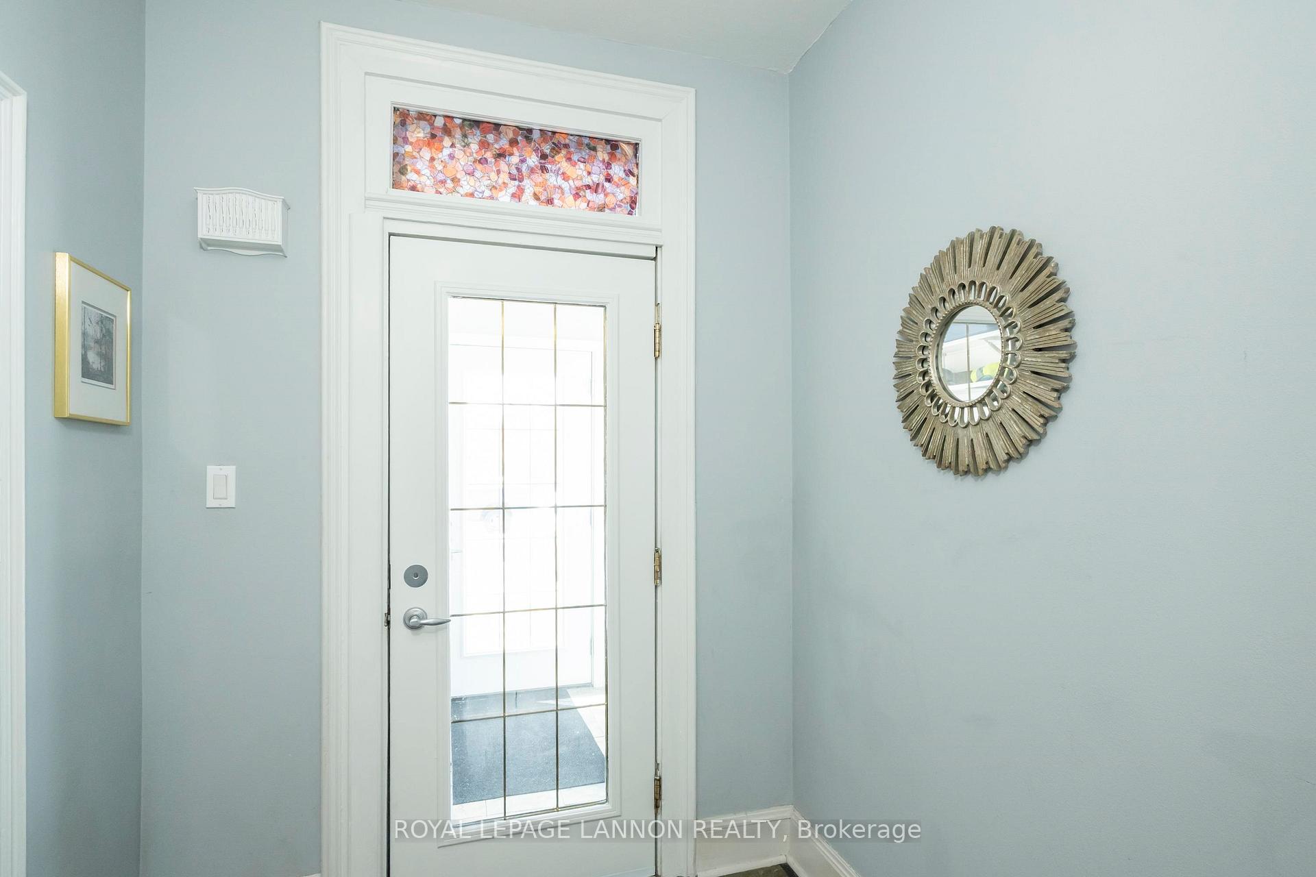 Photo 9 of 244 Van Horne St., Thunder Bay, Court / Cumberland — HOMEH