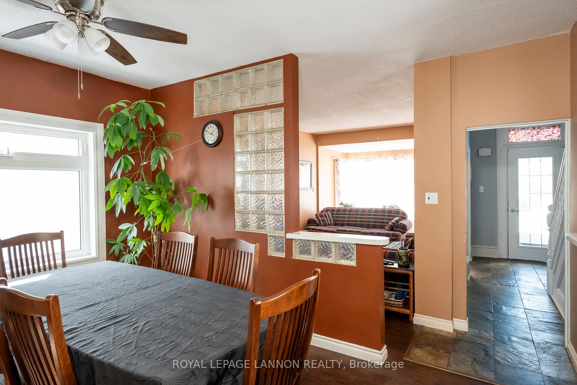 Photo 16 of 244 Van Horne St., Thunder Bay, Court / Cumberland — HOMEH