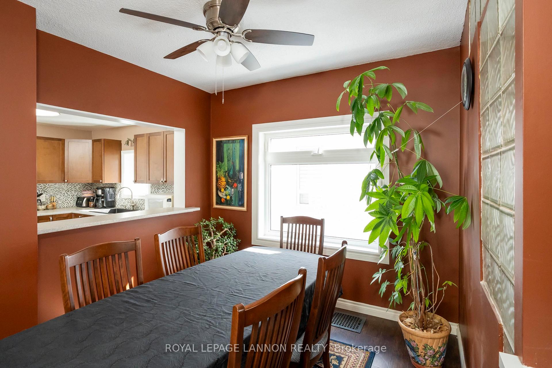Photo 17 of 244 Van Horne St., Thunder Bay, Court / Cumberland — HOMEH