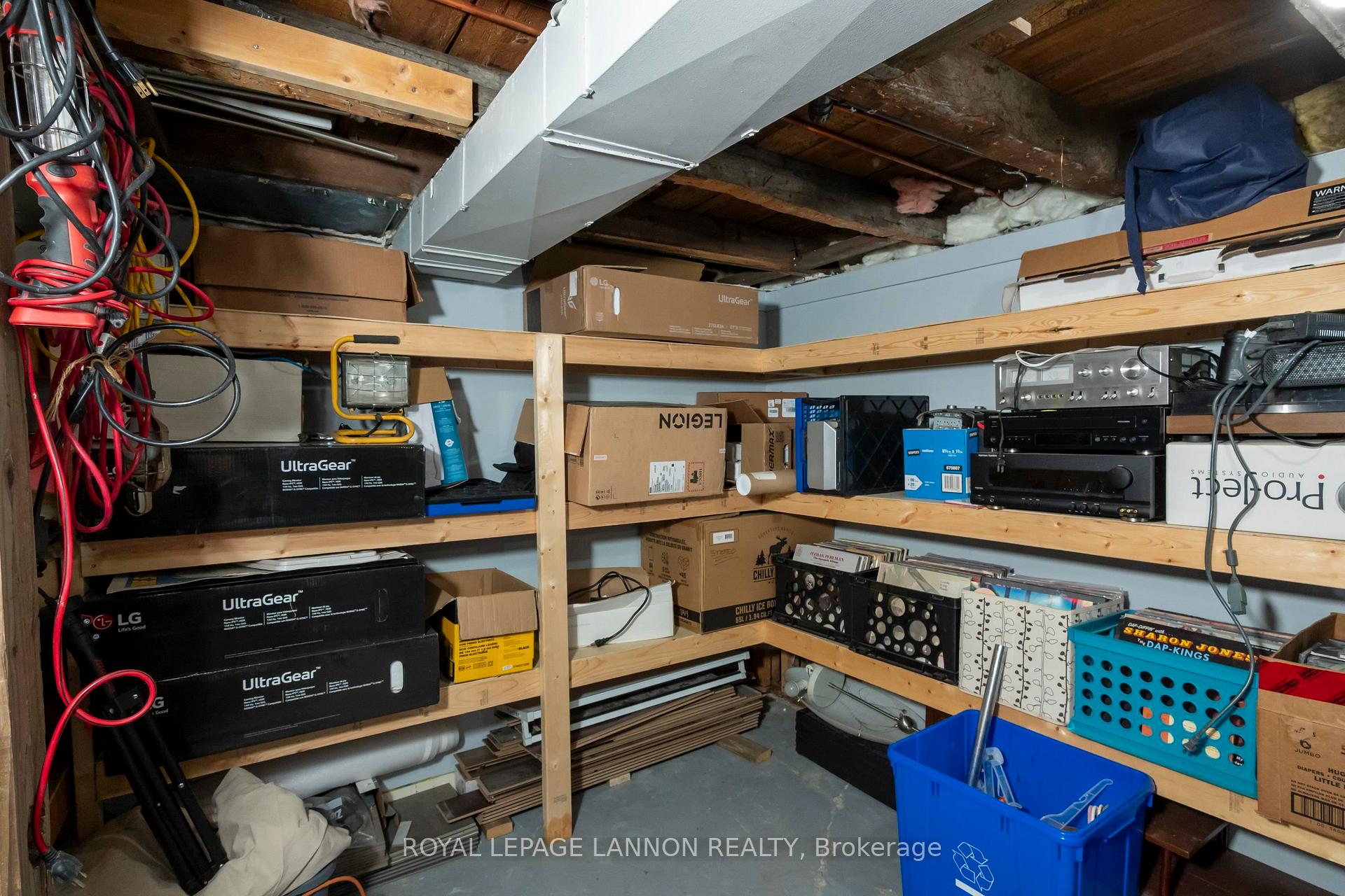 Photo 43 of 244 Van Horne St., Thunder Bay, Court / Cumberland — HOMEH