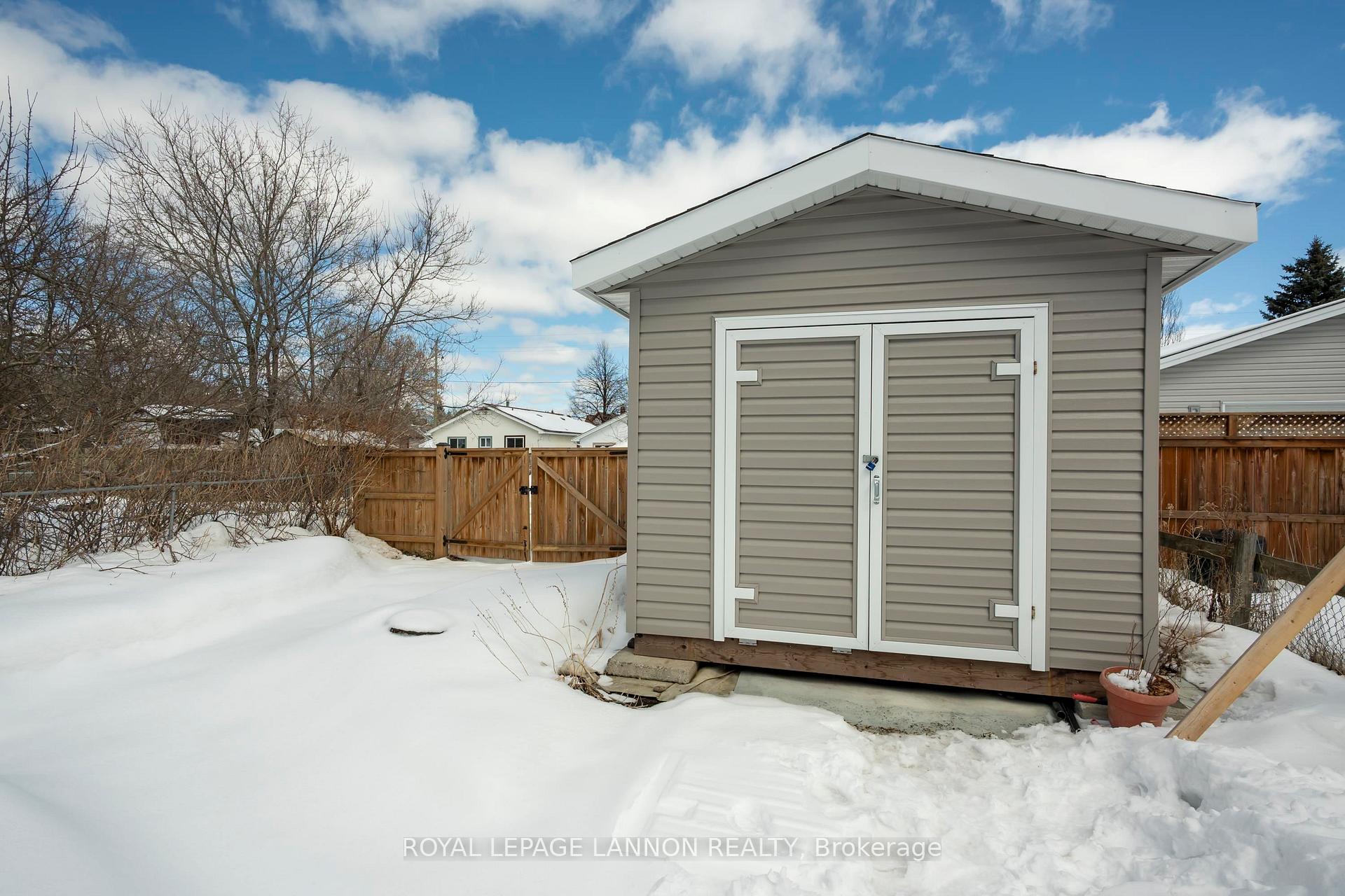 Photo 44 of 244 Van Horne St., Thunder Bay, Court / Cumberland — HOMEH