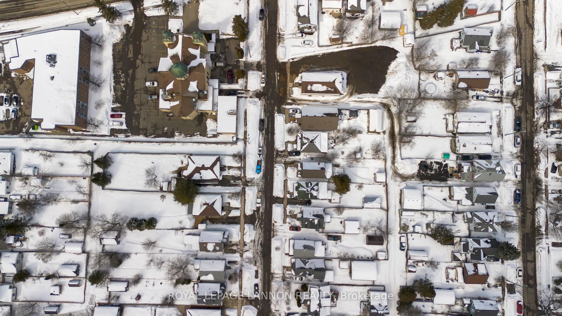 Photo 49 of 244 Van Horne St., Thunder Bay, Court / Cumberland — HOMEH
