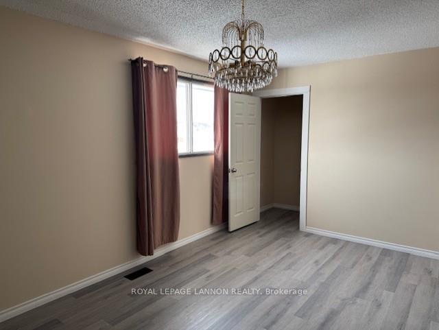 Photo 5 of 429 Brant Street, Thunder Bay, County Park — HOMEH