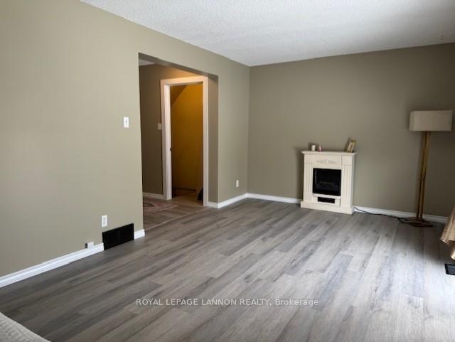 Photo 8 of 429 Brant Street, Thunder Bay, County Park — HOMEH
