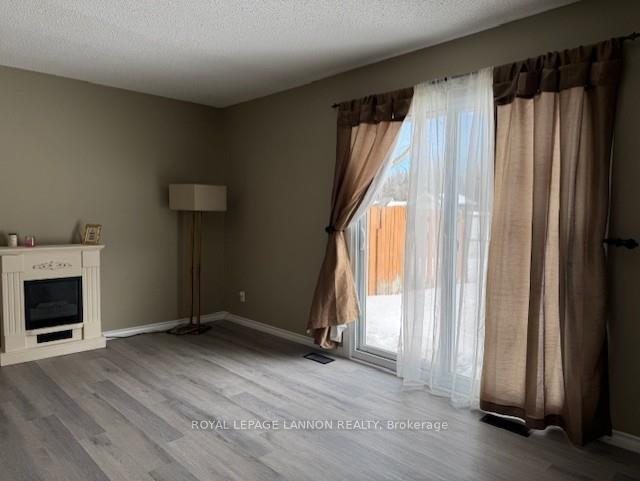 Photo 9 of 429 Brant Street, Thunder Bay, County Park — HOMEH