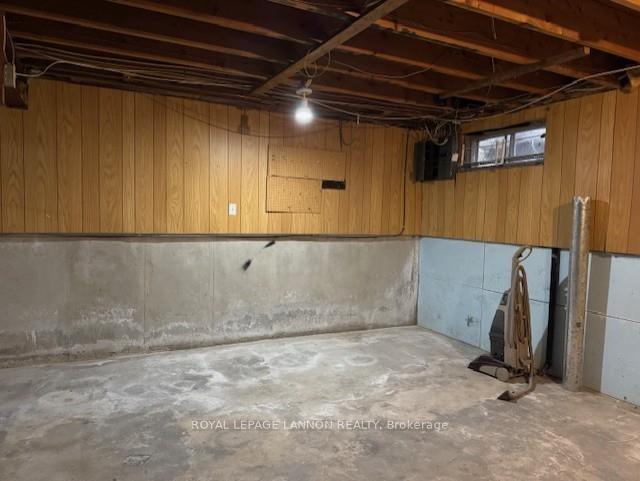Photo 21 of 429 Brant Street, Thunder Bay, County Park — HOMEH