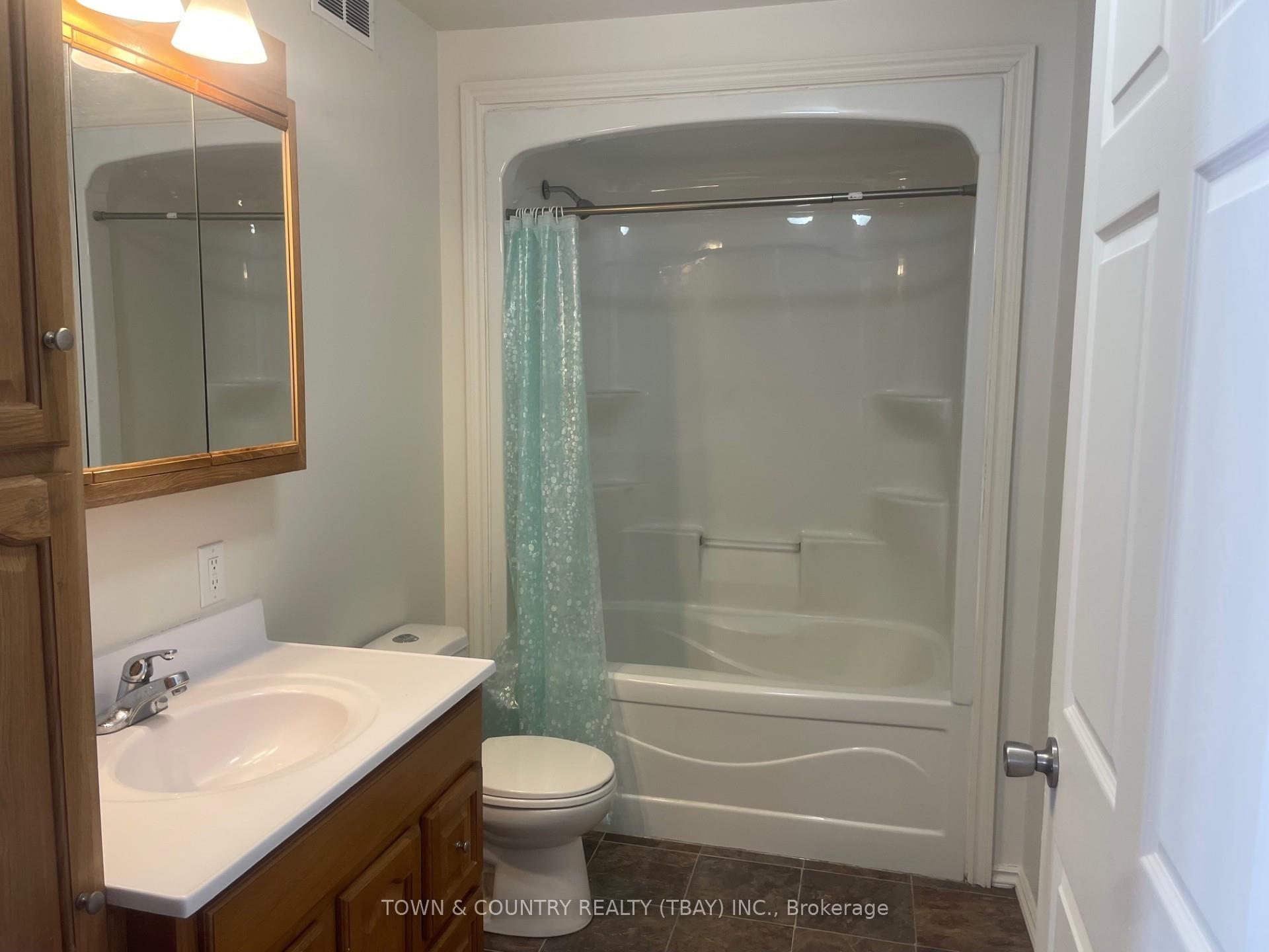 Photo 7 of 511 Mary Street E, Thunder Bay, Westfort — HOMEH