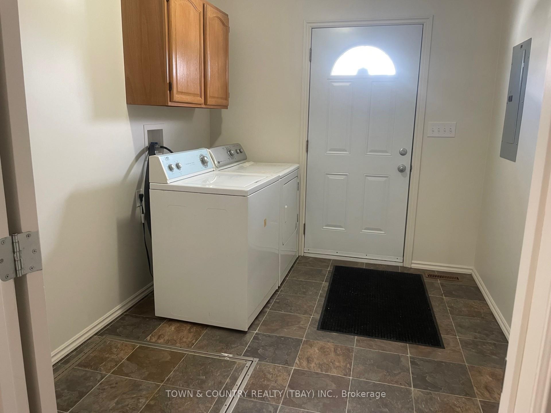 Photo 8 of 511 Mary Street E, Thunder Bay, Westfort — HOMEH