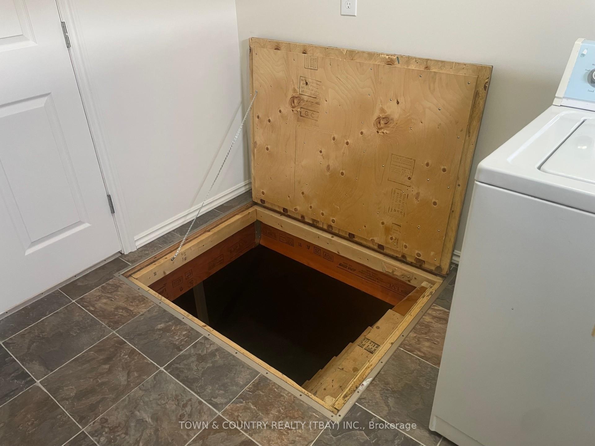 Photo 9 of 511 Mary Street E, Thunder Bay, Westfort — HOMEH