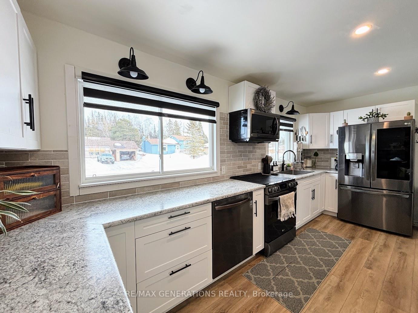 Photo 2 of 5 Steedman Drive, Marathon — HOMEH