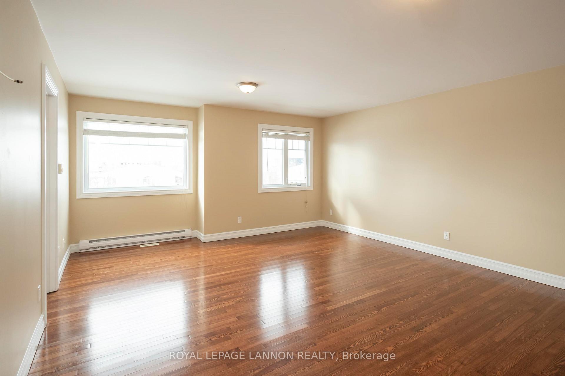 Photo 26 of 253 Newcastle Dr., Thunder Bay, John Street North — HOMEH