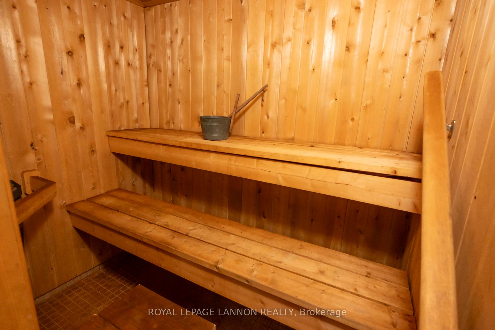 Photo 45 of 253 Newcastle Dr., Thunder Bay, John Street North — HOMEH