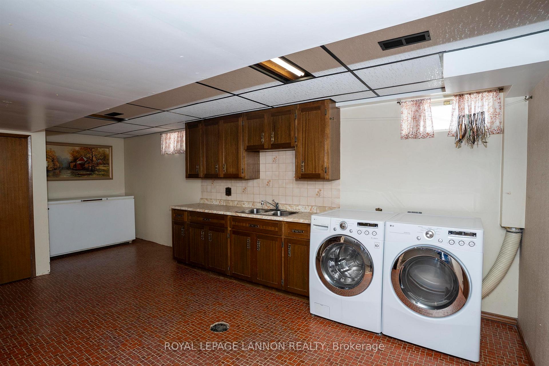 Photo 35 of 675 Thornloe Drive, Thunder Bay, Northwood Park — HOMEH
