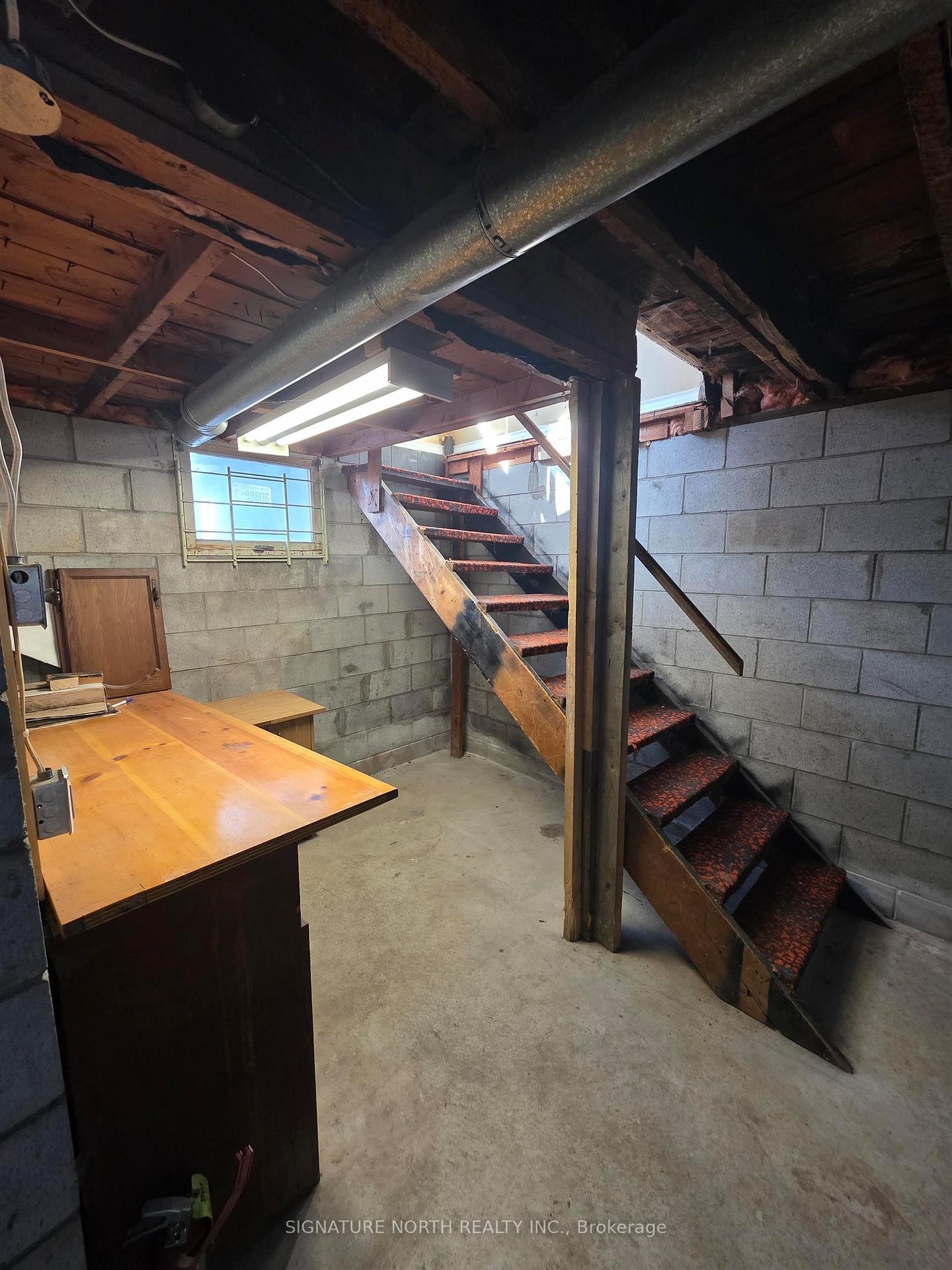 Photo 11 of 510 Wiley Street, Thunder Bay, East End — HOMEH