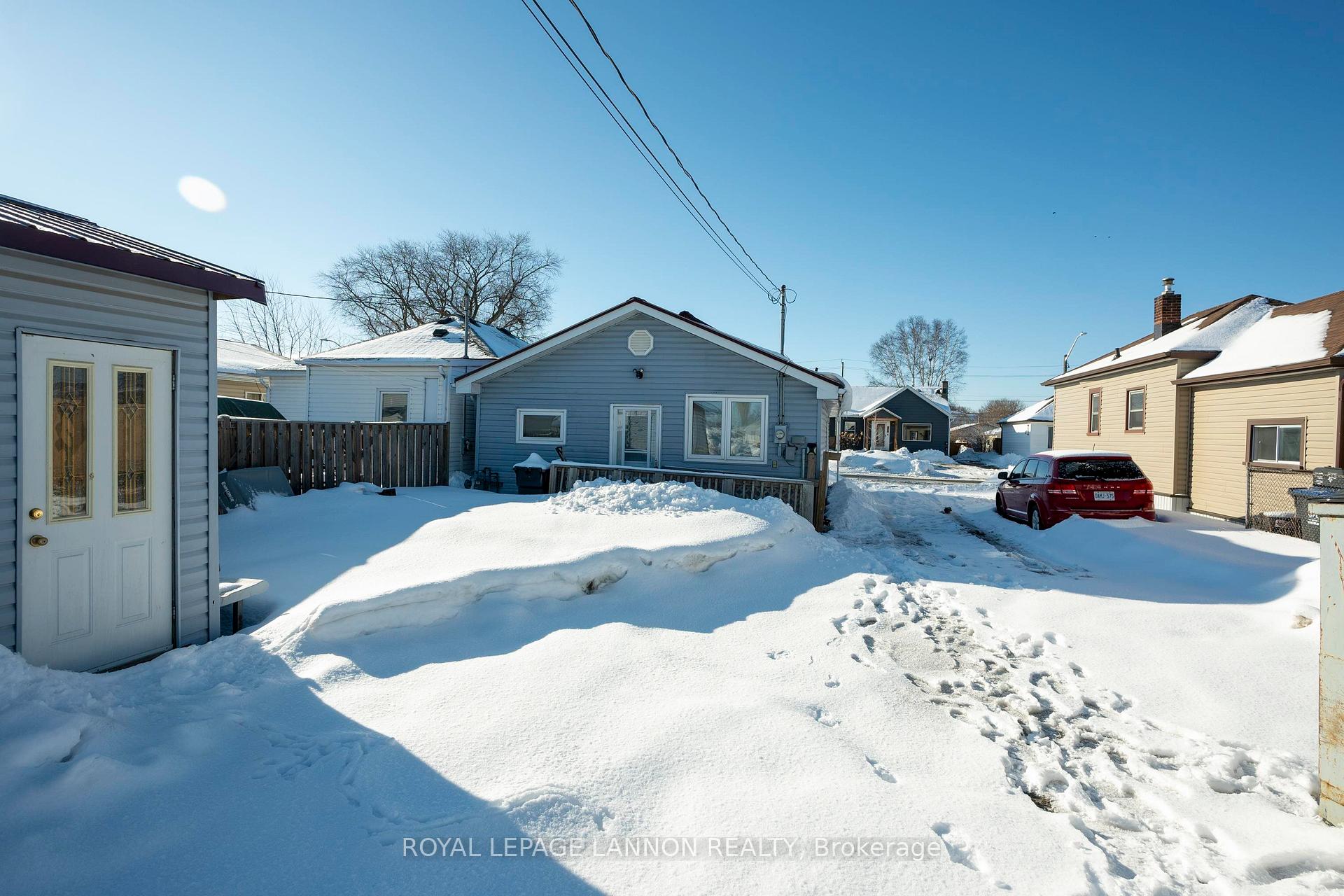 Photo 7 of 483 Mary Street E, Thunder Bay, Westfort — HOMEH