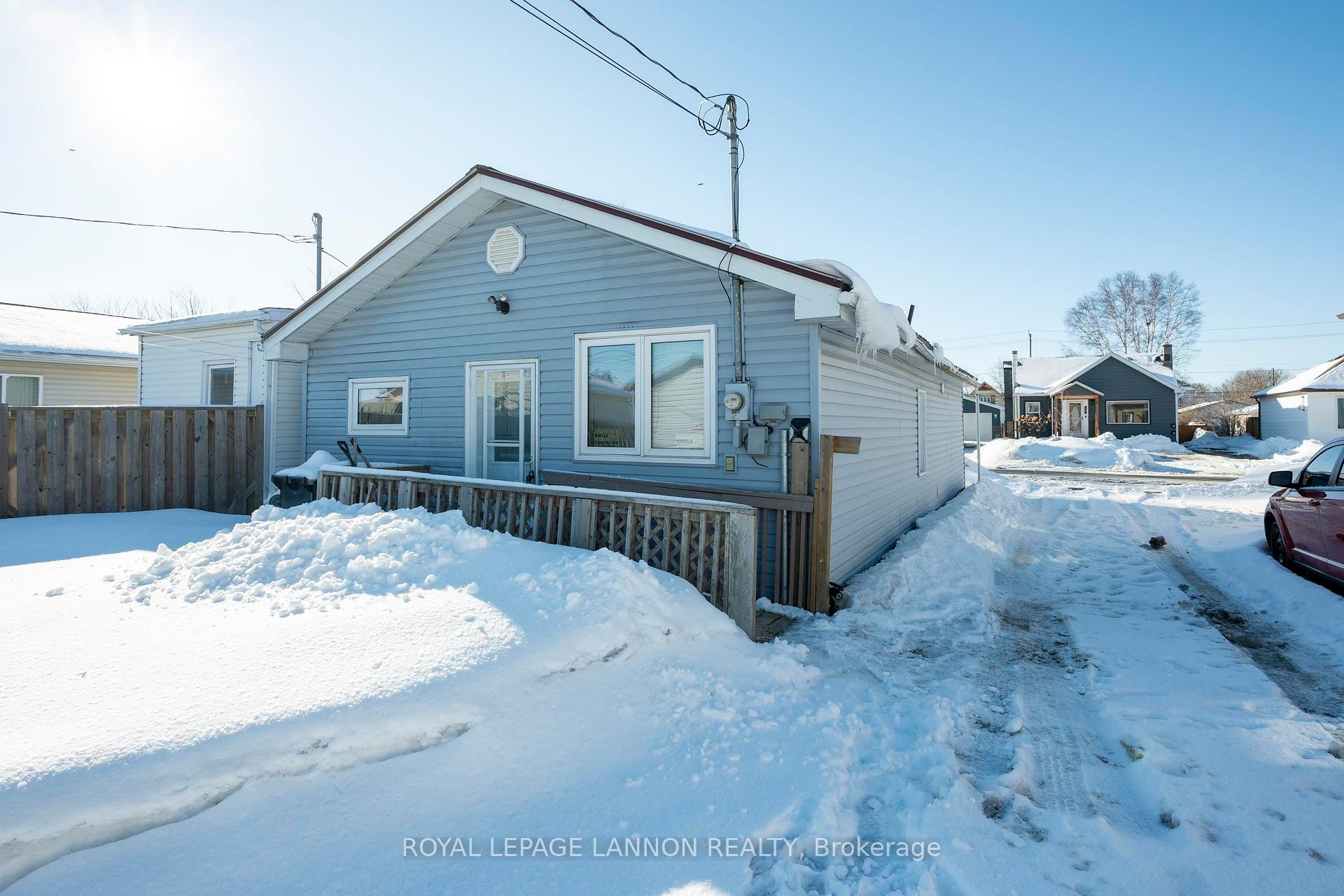 Photo 8 of 483 Mary Street E, Thunder Bay, Westfort — HOMEH