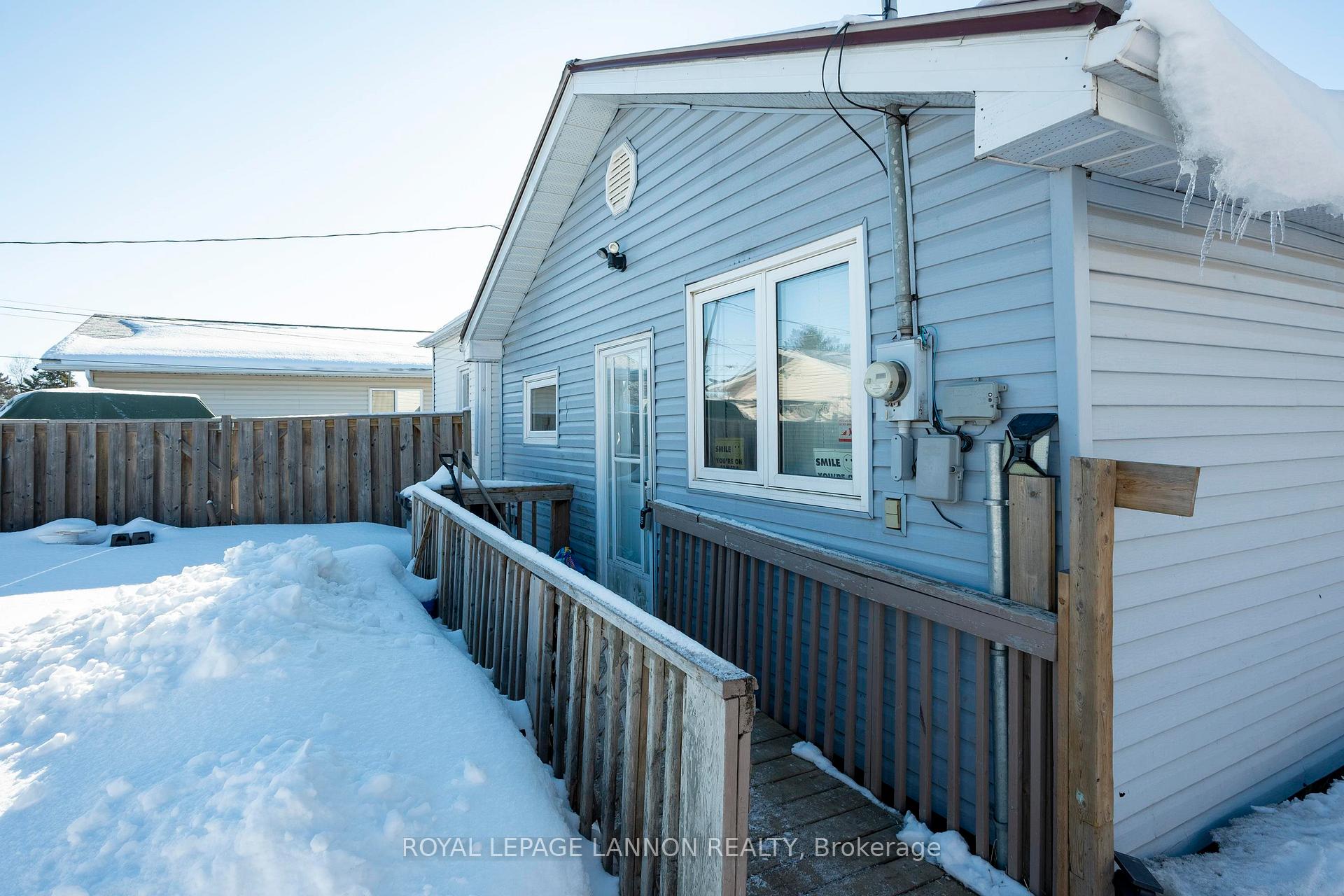 Photo 9 of 483 Mary Street E, Thunder Bay, Westfort — HOMEH