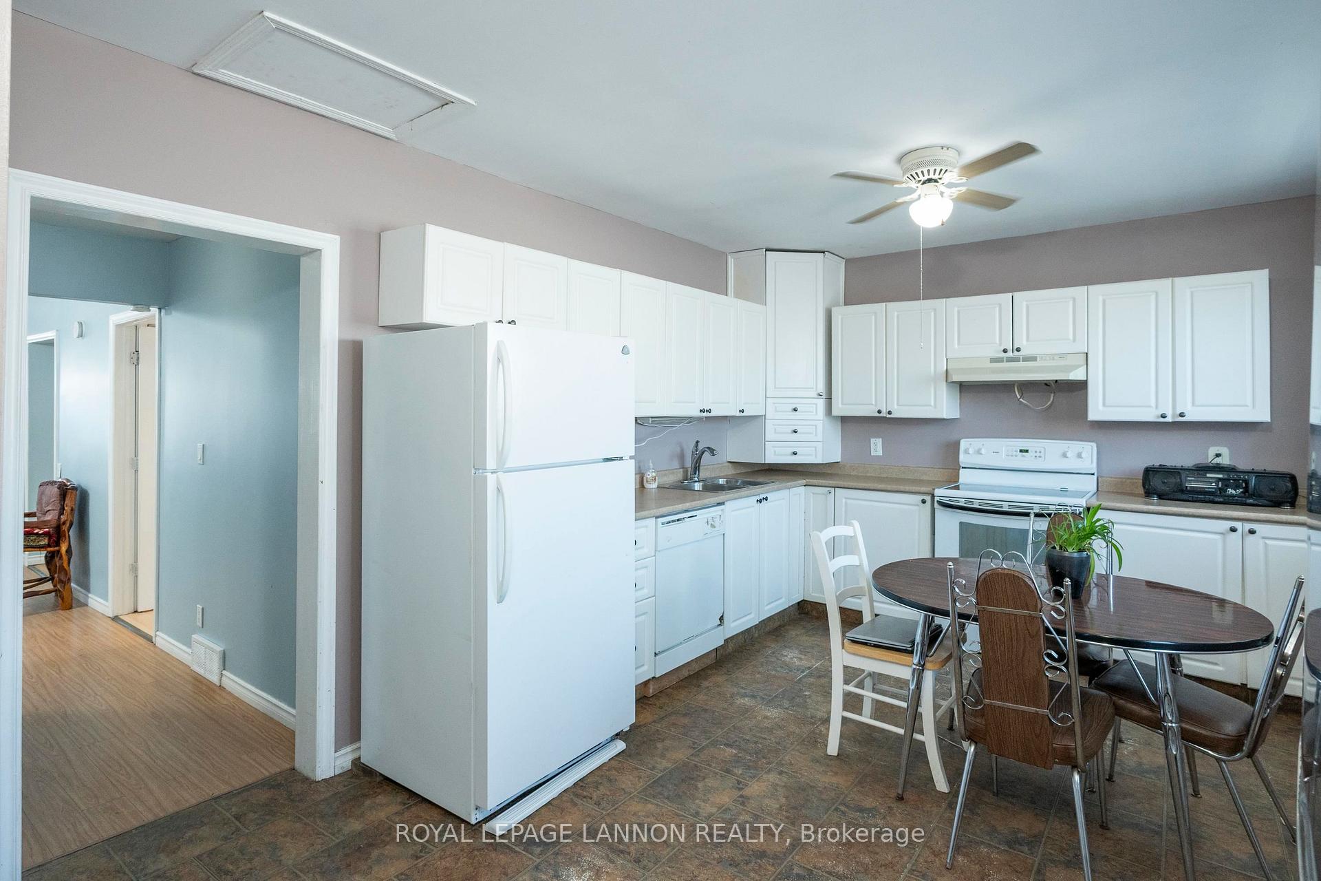 Photo 16 of 483 Mary Street E, Thunder Bay, Westfort — HOMEH