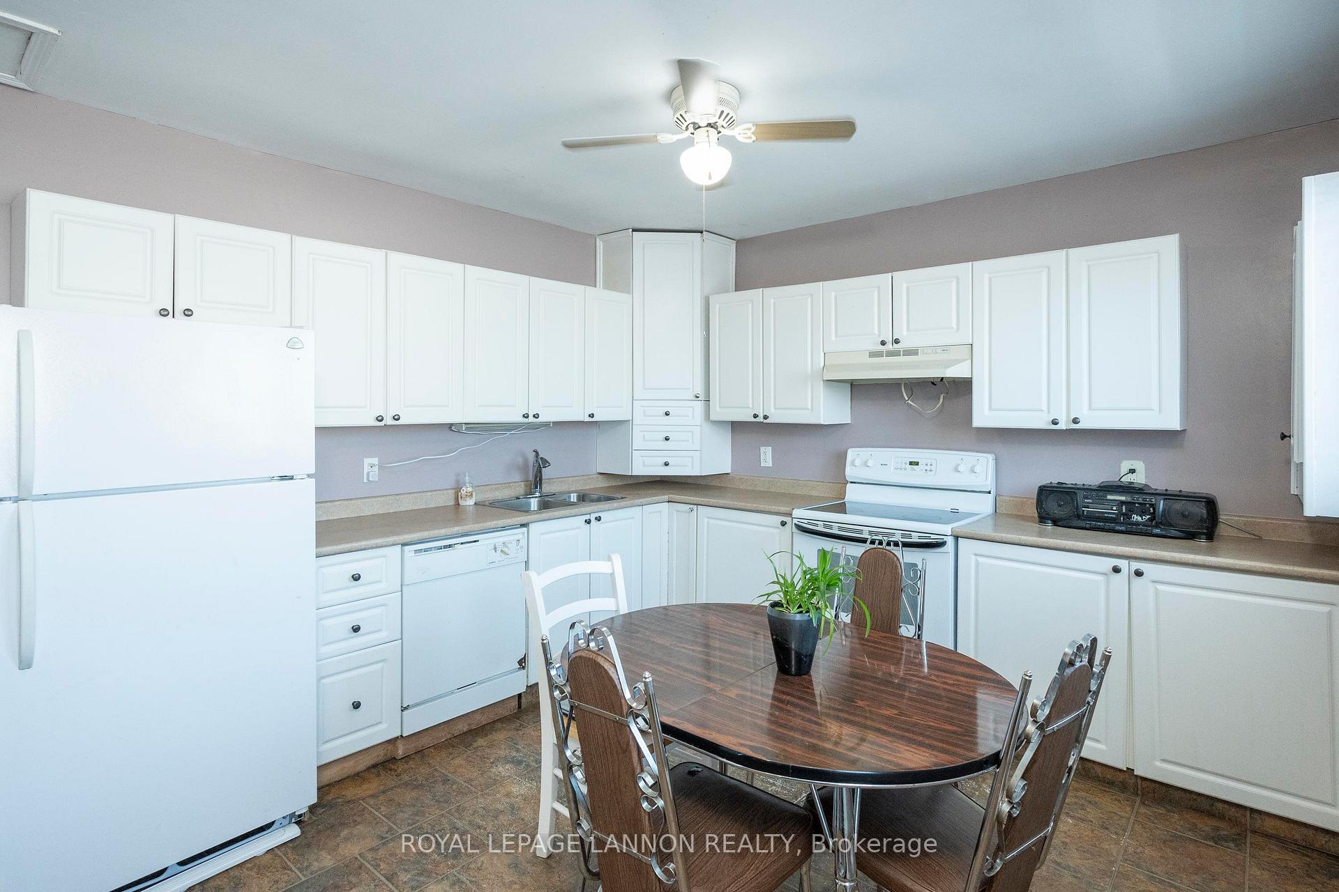 Photo 18 of 483 Mary Street E, Thunder Bay, Westfort — HOMEH