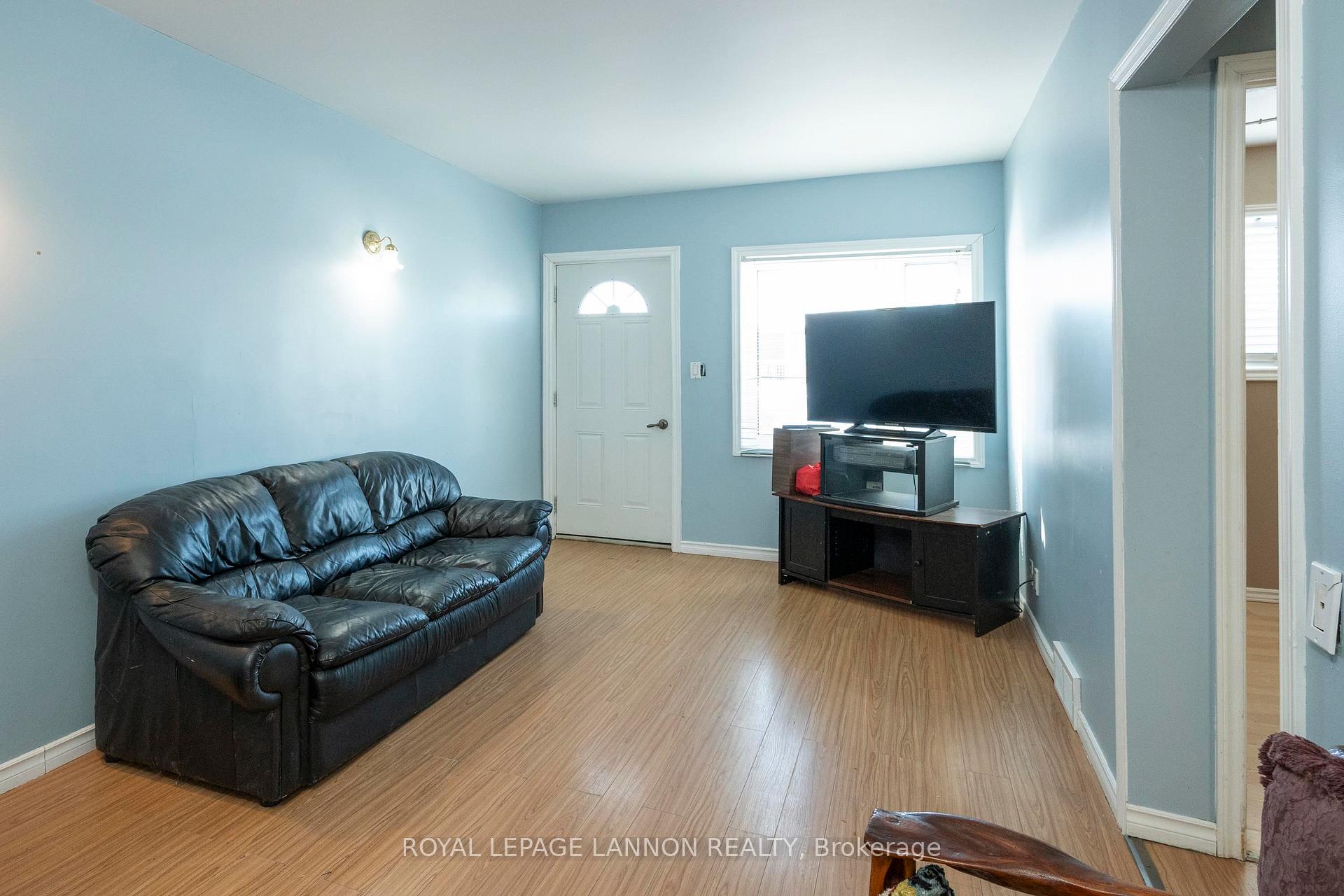 Photo 20 of 483 Mary Street E, Thunder Bay, Westfort — HOMEH