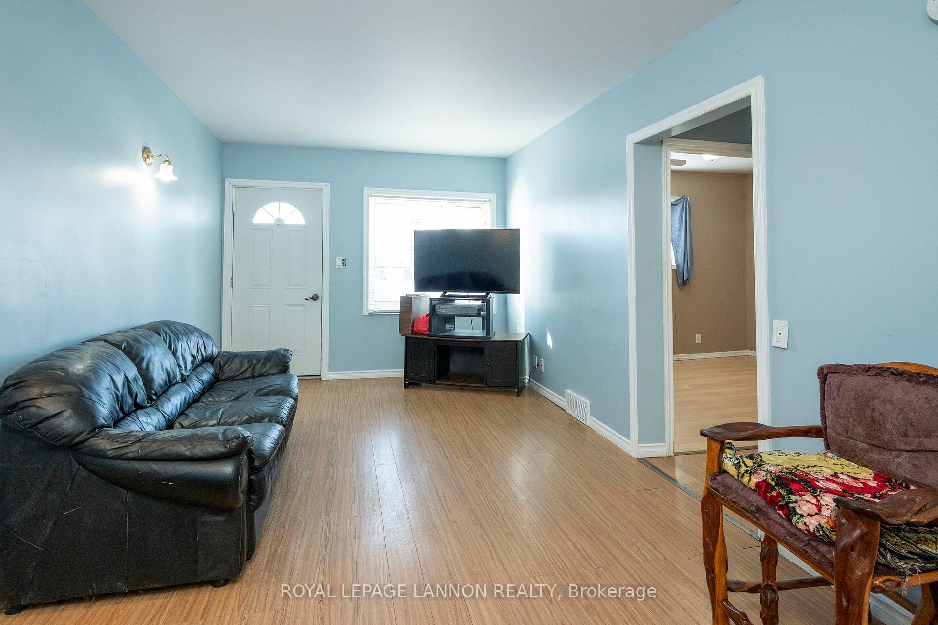 Photo 22 of 483 Mary Street E, Thunder Bay, Westfort — HOMEH