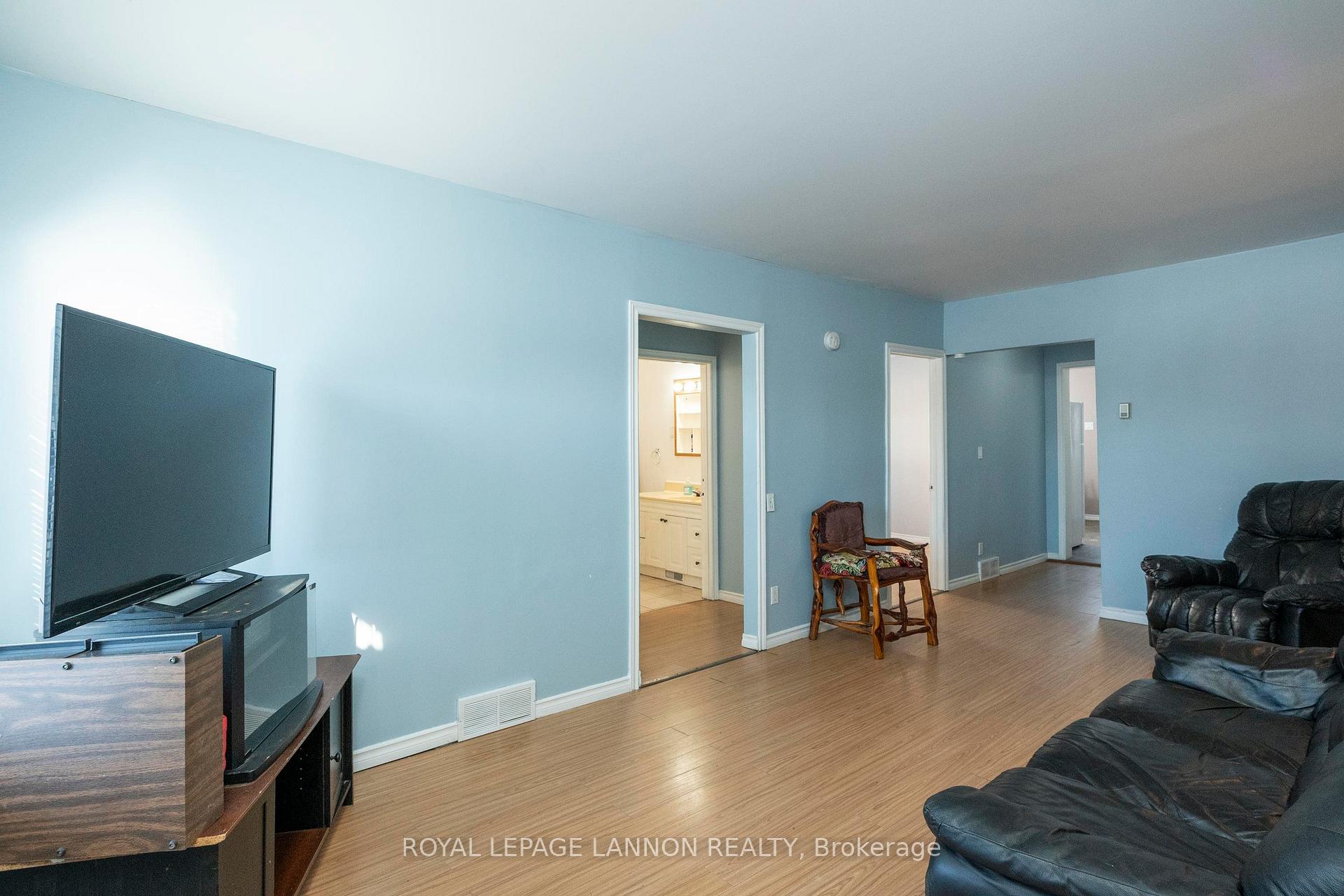 Photo 24 of 483 Mary Street E, Thunder Bay, Westfort — HOMEH