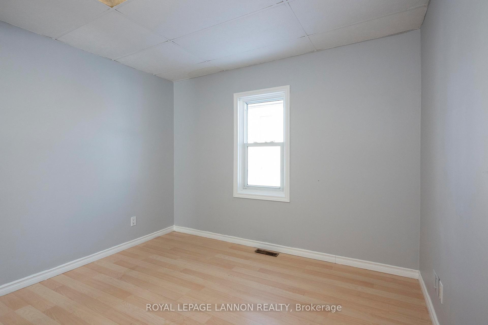 Photo 33 of 483 Mary Street E, Thunder Bay, Westfort — HOMEH
