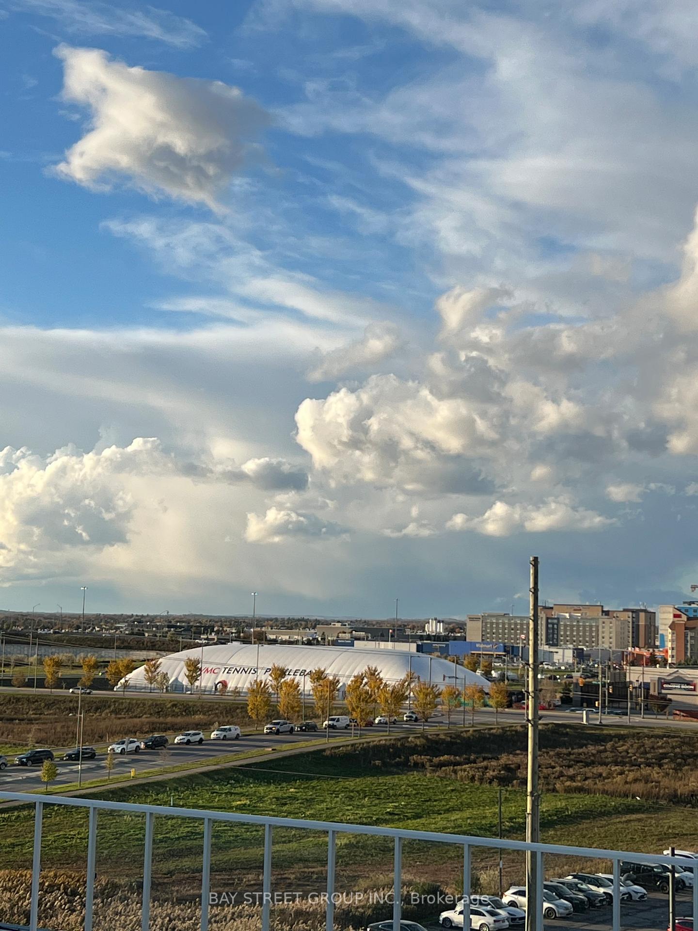 Photo 9 of Unit 601, 8 Interchang Way, Vaughan, Vaughan Corporate Centre — HOMEH