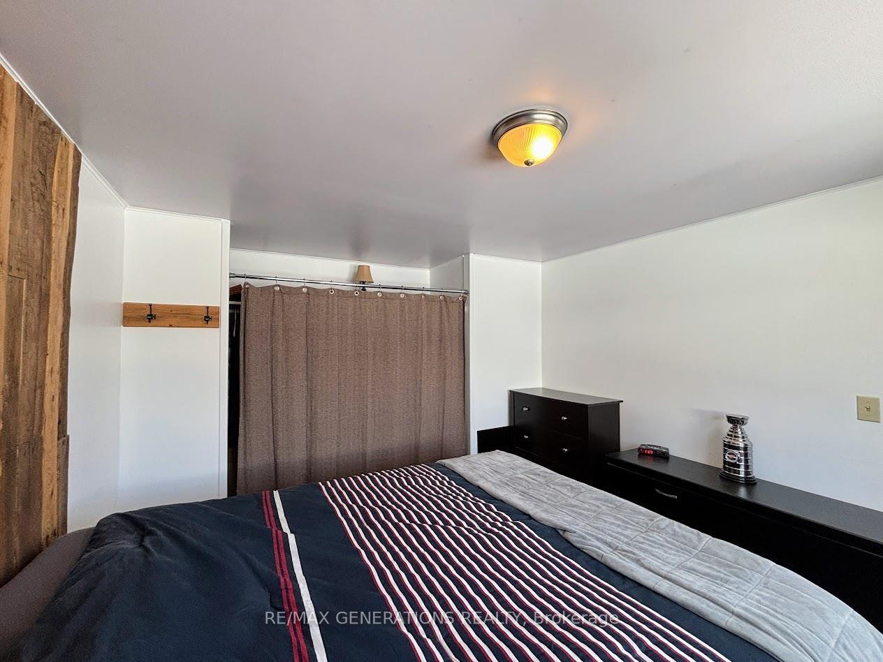 Photo 19 of 10 Jackson Crescent, Marathon — HOMEH