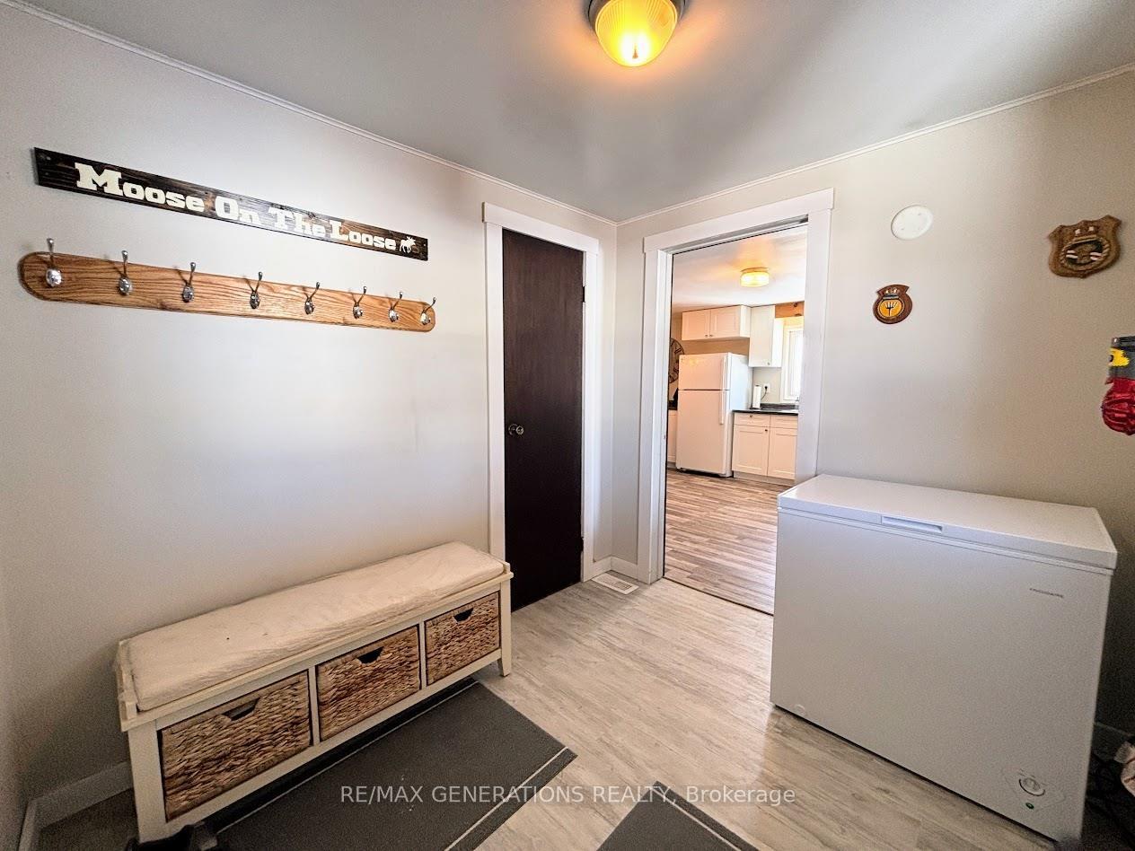 Photo 23 of 10 Jackson Crescent, Marathon — HOMEH