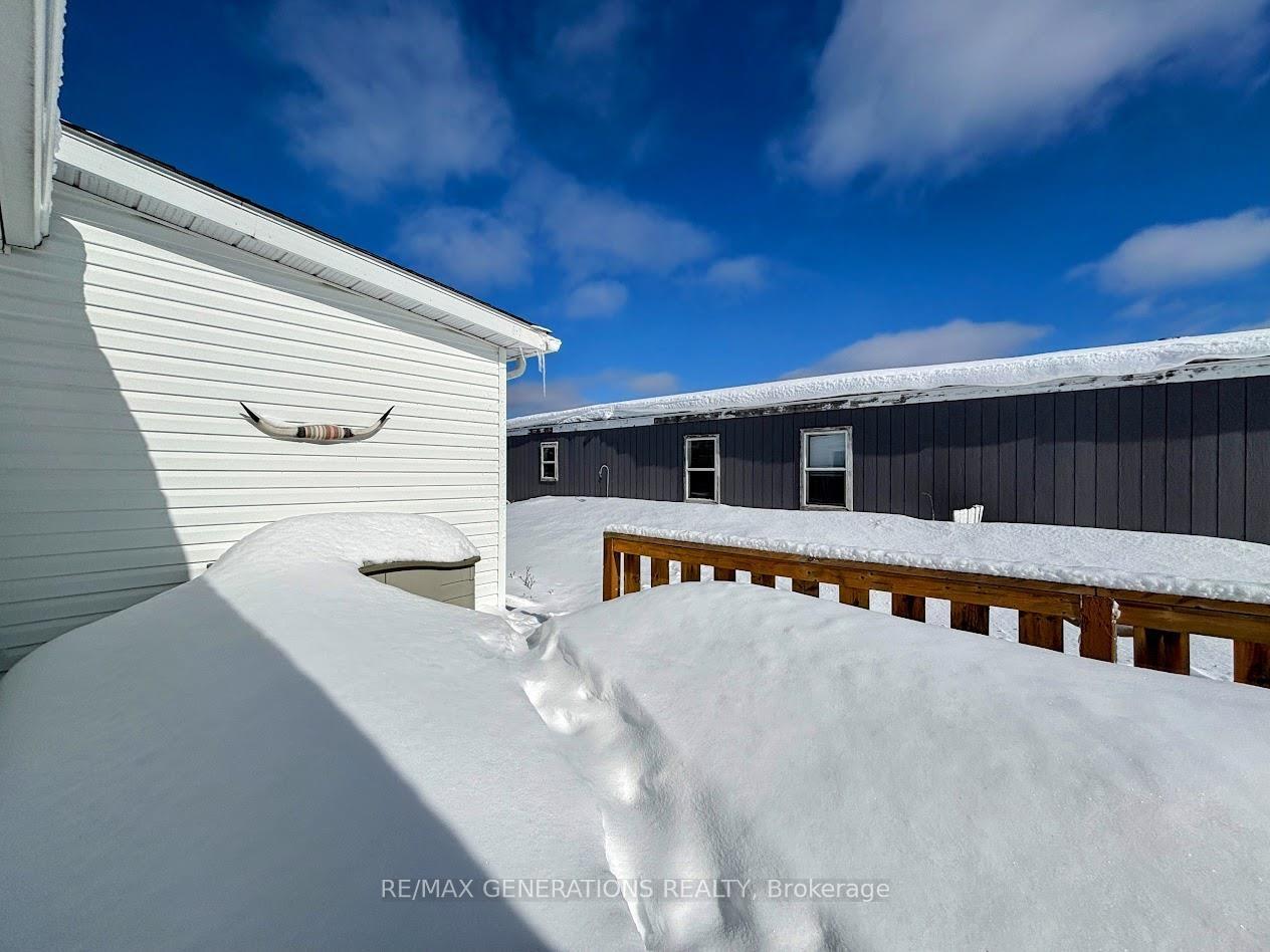 Photo 26 of 10 Jackson Crescent, Marathon — HOMEH