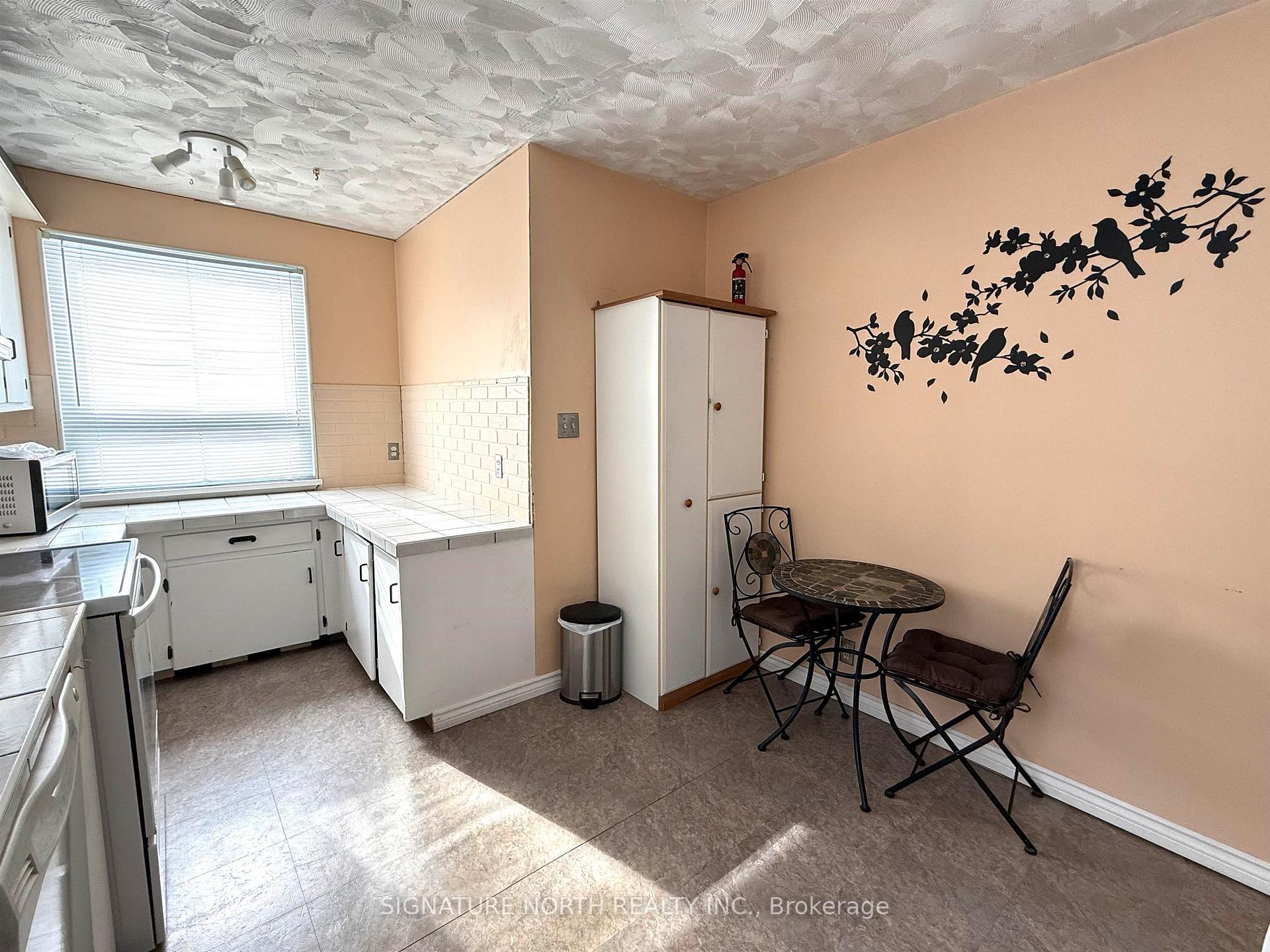 Photo 8 of 458 Algoma Street N, Thunder Bay, Shuniah — HOMEH