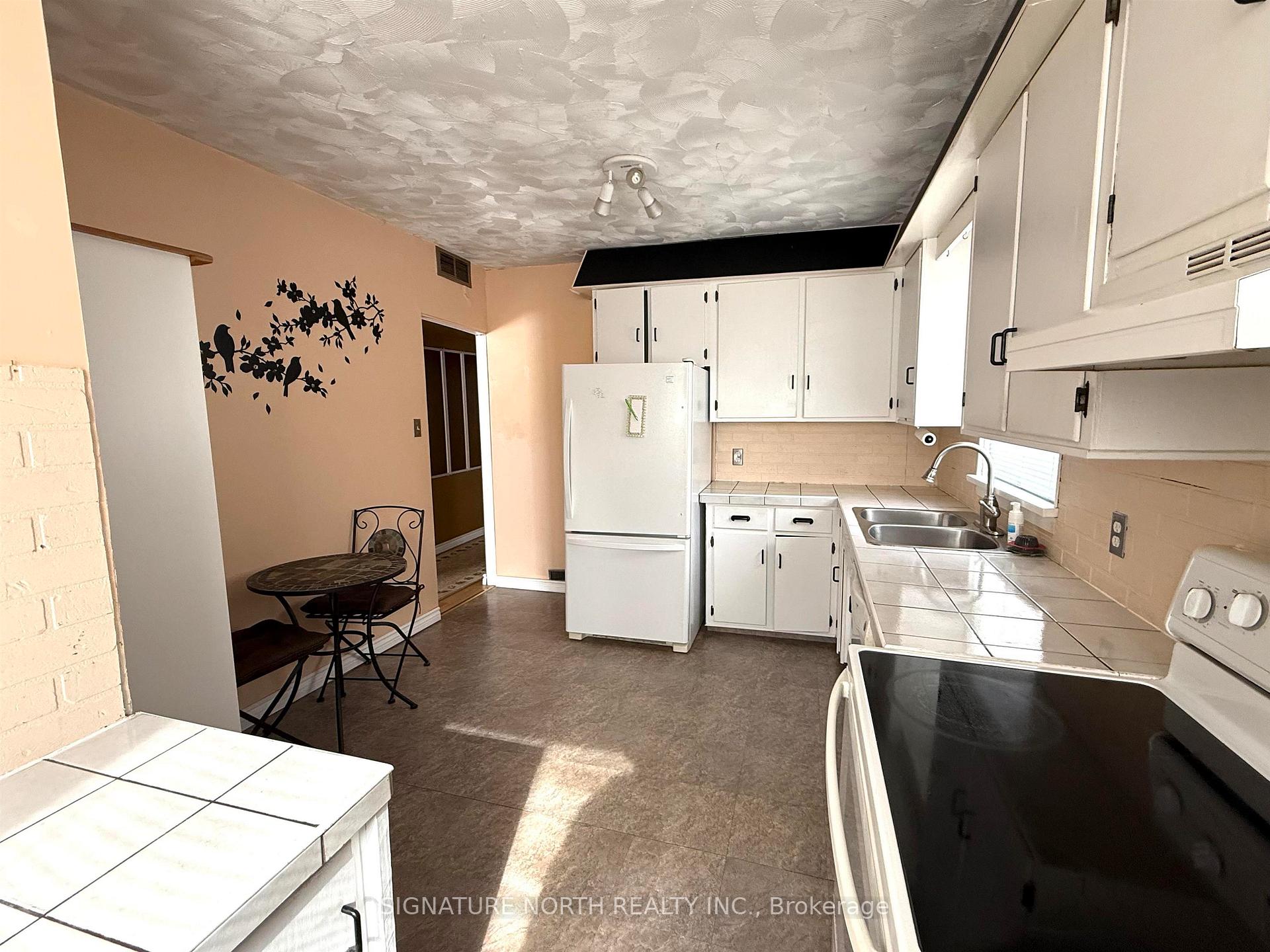 Photo 9 of 458 Algoma Street N, Thunder Bay, Shuniah — HOMEH