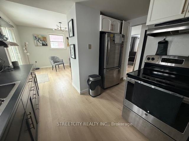 Photo 3 of 1010 Alberta Street, Thunder Bay, East End — HOMEH